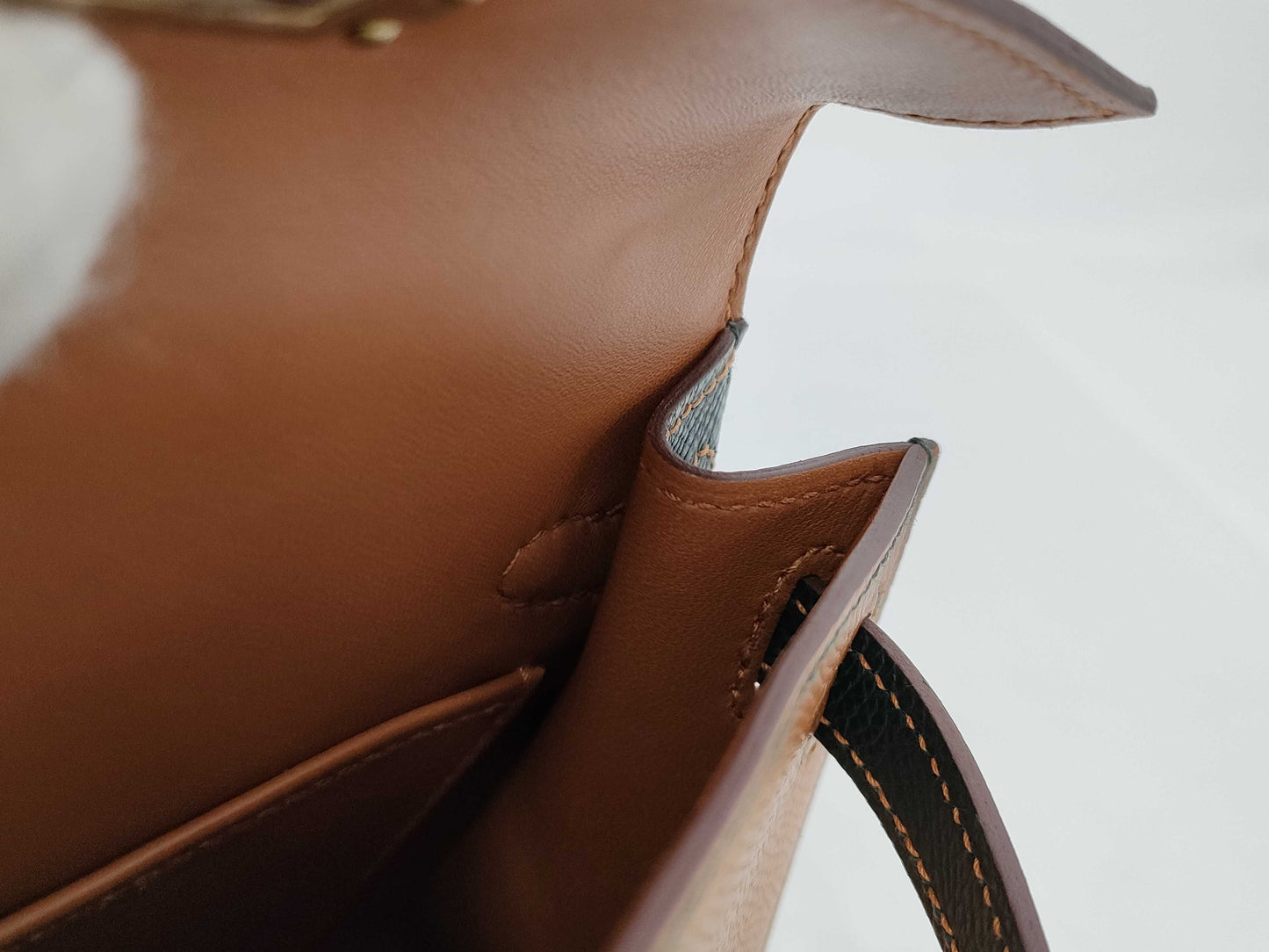 HERMES Mini Kelly Gold/Vert Chypre Epson U-stamped Handbag