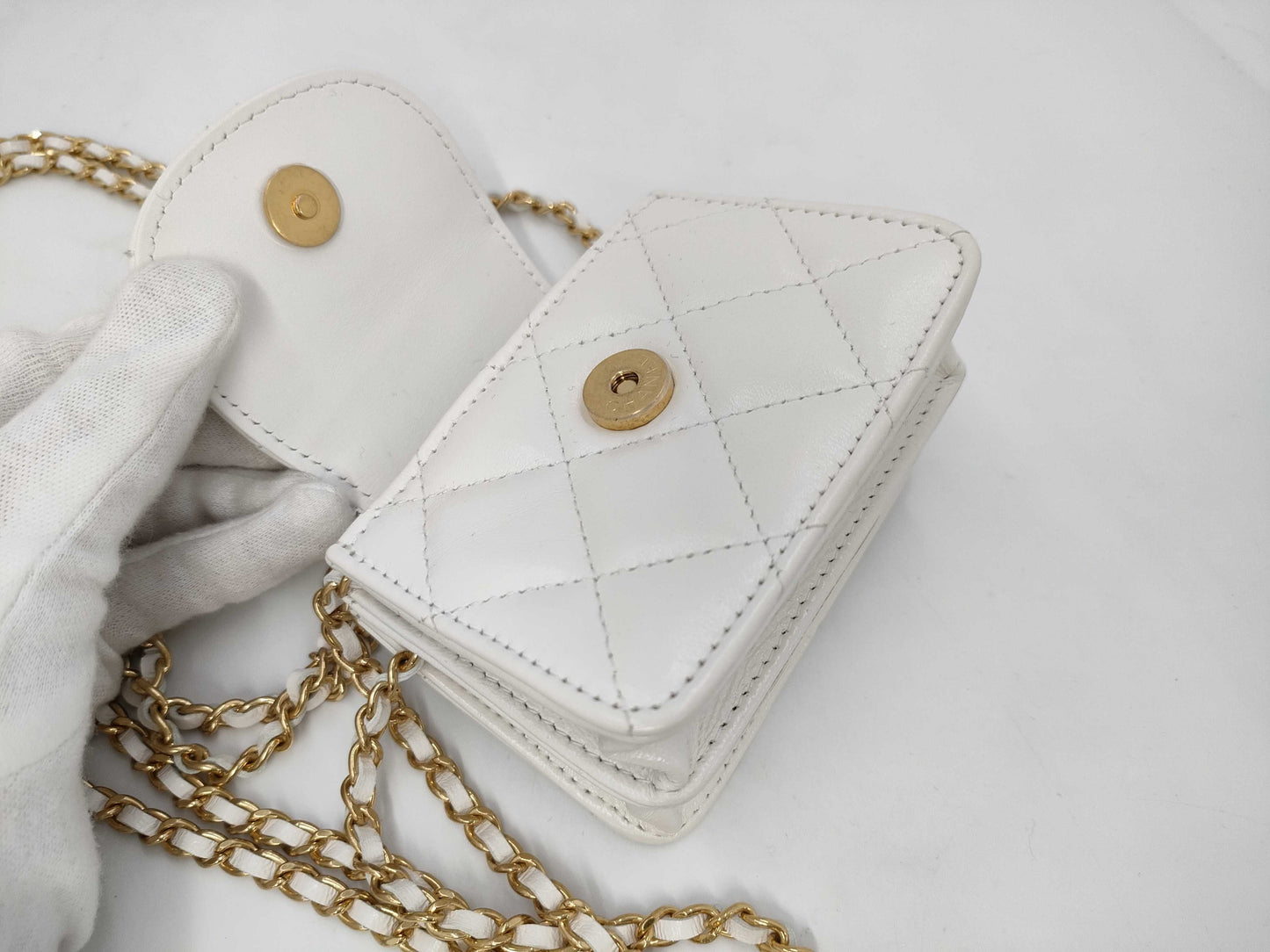 CHANEL Mini Flap Bag White Lambskin Shoulder Bag
