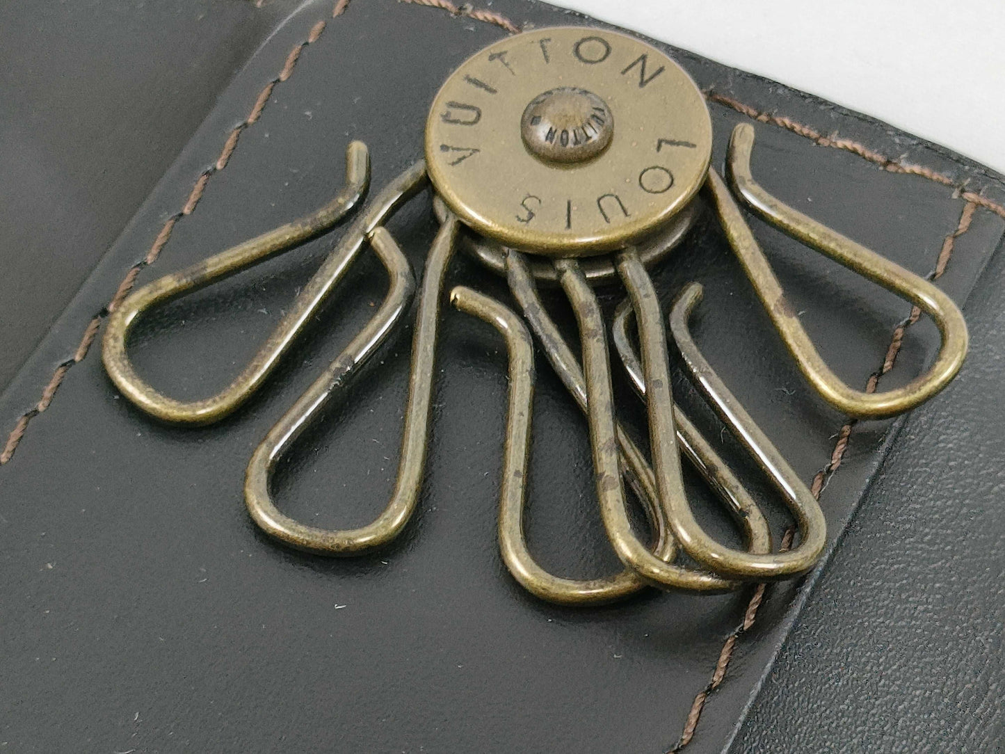 LOUIS VUITTON LV Louis Vuitton Utah Key Case Key Case/Key Holder