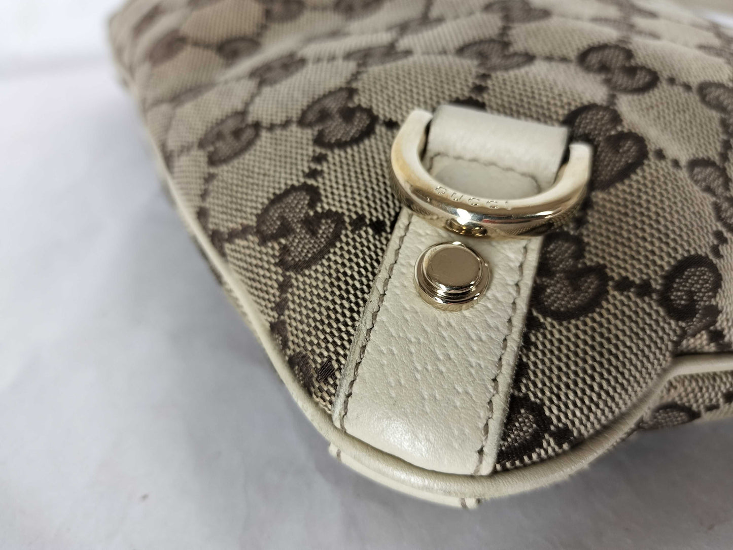 GUCCI GG Canvas Shoulder Bag