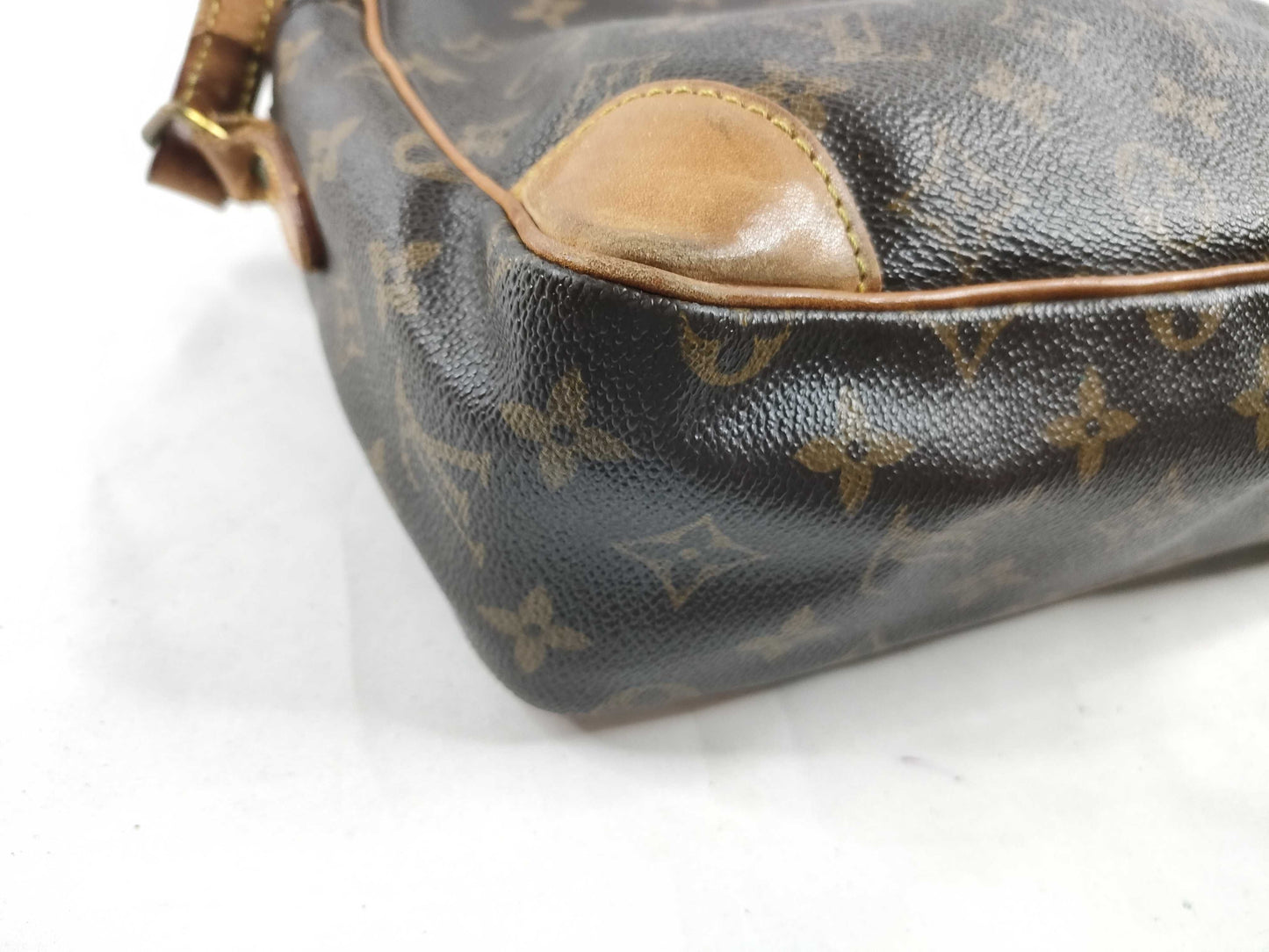 LOUIS VUITTON M51272 Monogram Trocadero GM Shoulder Bag