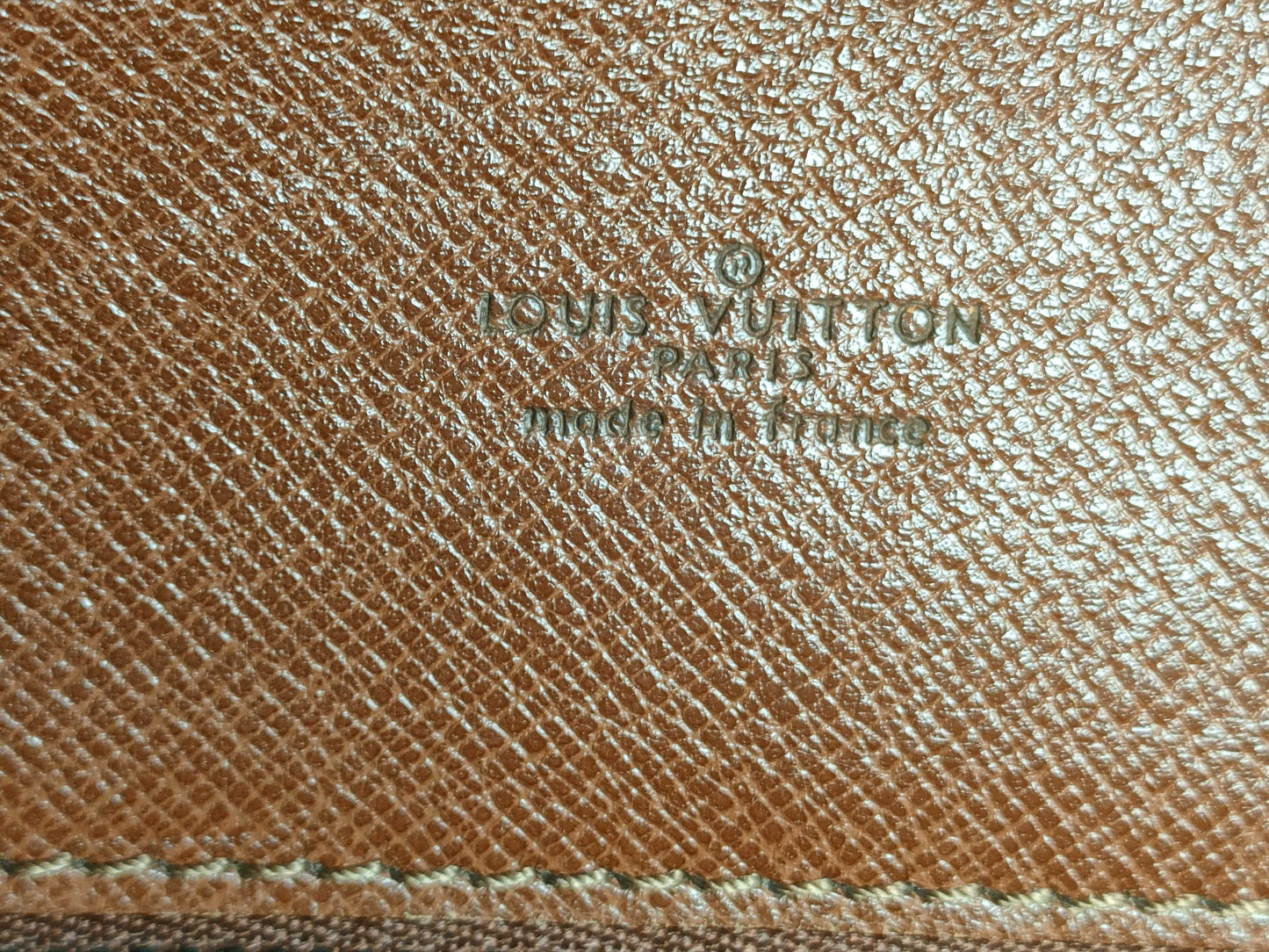 LOUIS VUITTON M51243 Monogram Saint-Cloud MM Shoulder Bag