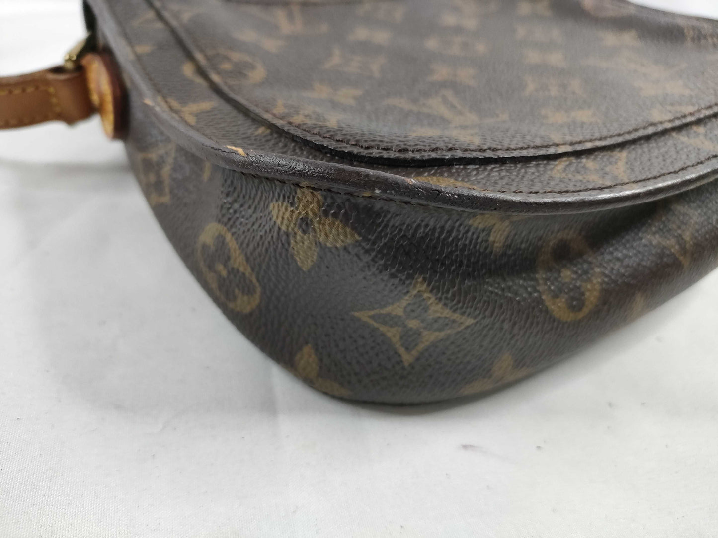LOUIS VUITTON M51243 Monogram Saint-Cloud MM Shoulder Bag