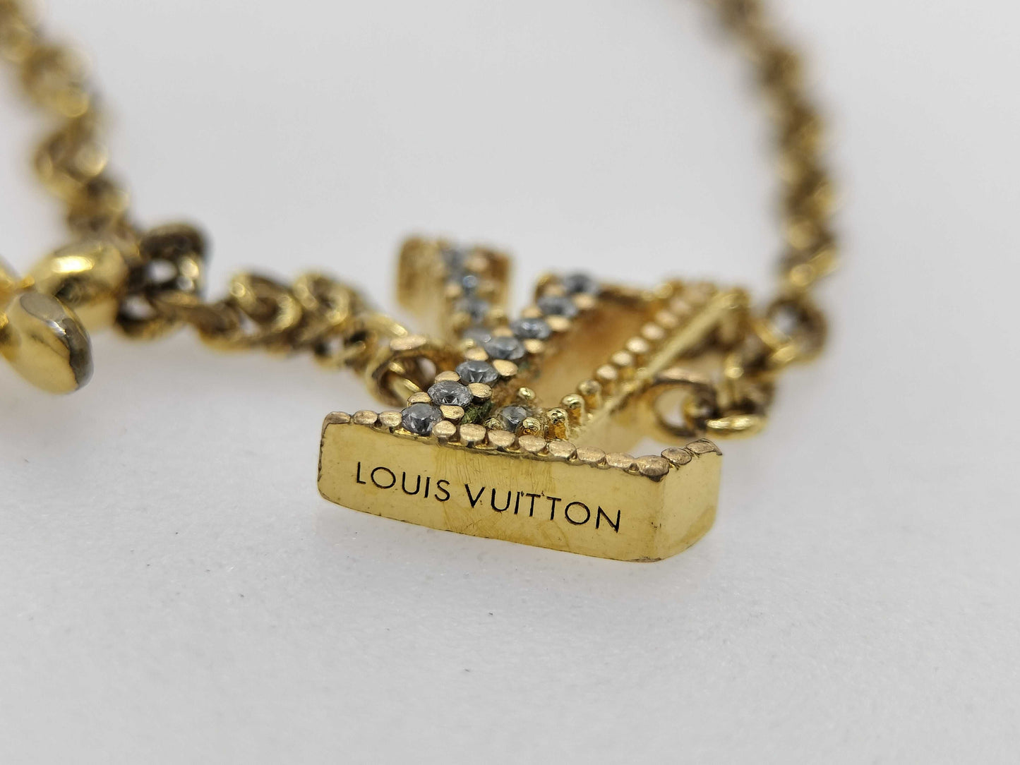 LOUIS VUITTON M00587 LOUIS VUITTON Gold Rhinestone LV Logo Bracelet Bracelet/Bangle