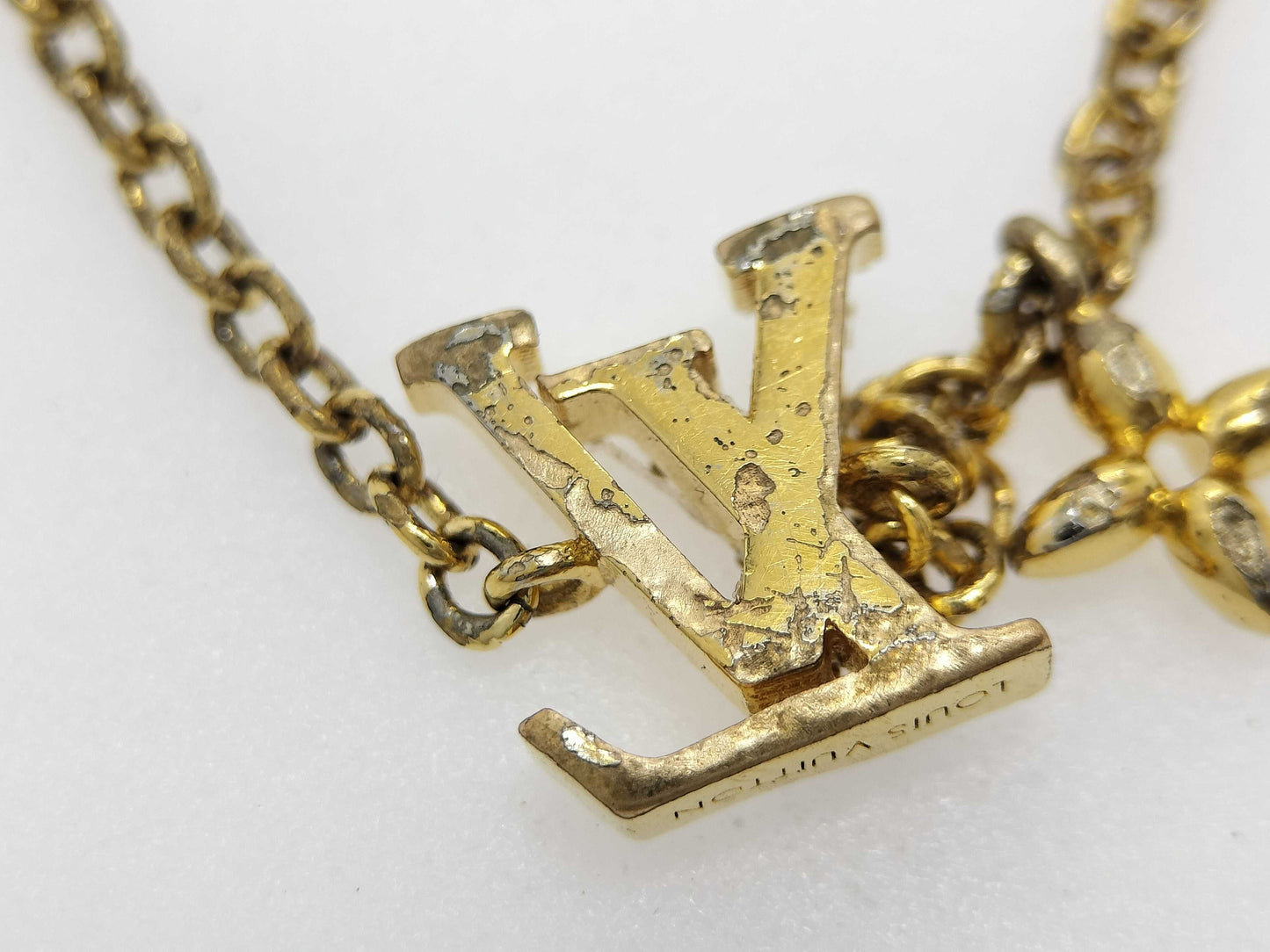 LOUIS VUITTON M00587 LOUIS VUITTON Gold Rhinestone LV Logo Bracelet Bracelet/Bangle