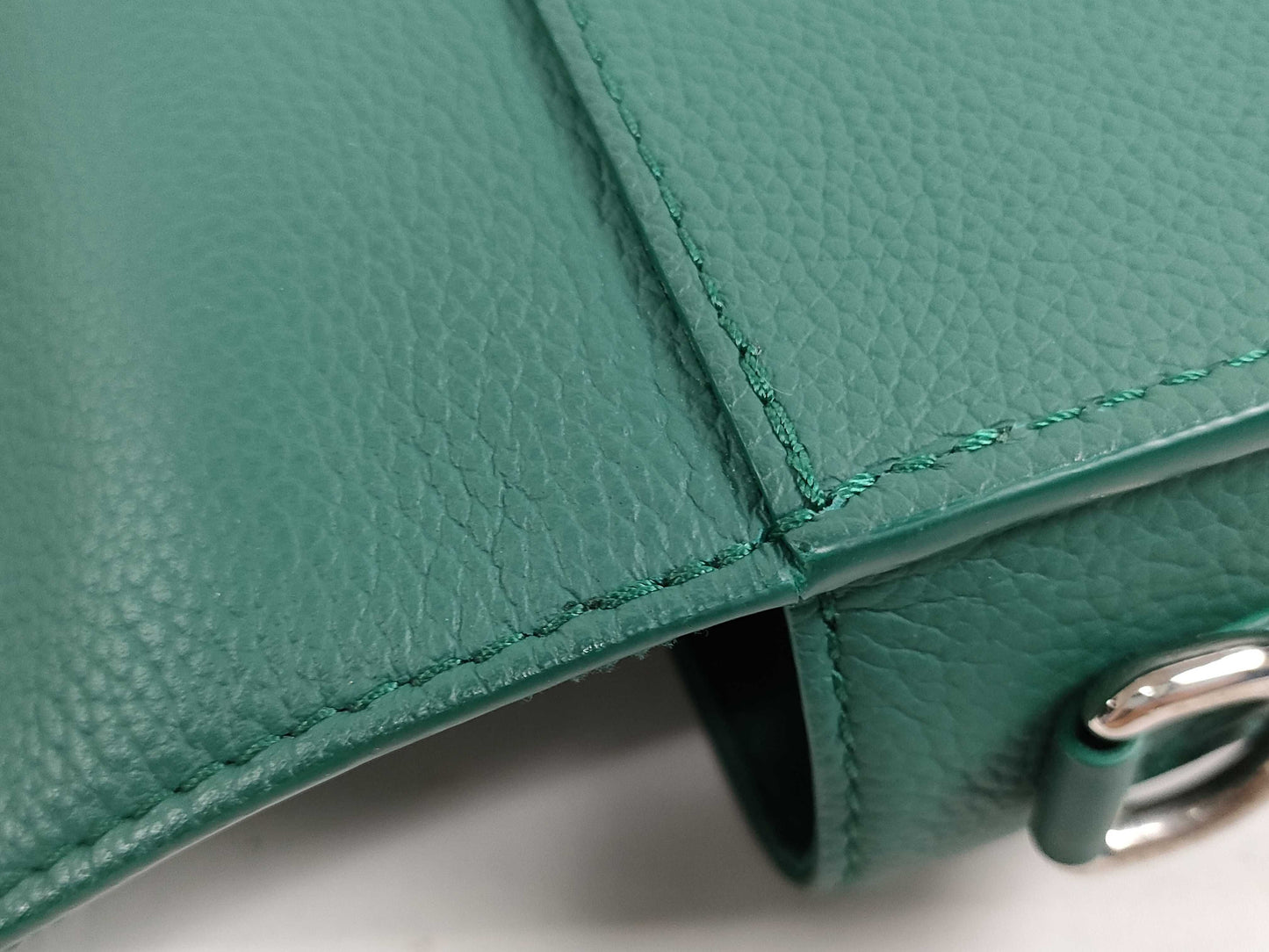 LOUIS VUITTON M 82367 LOUIS VUITTON LV Aerogram Fastline Wearable Wallet M82367 RFID Enabled Shoulder Bag
