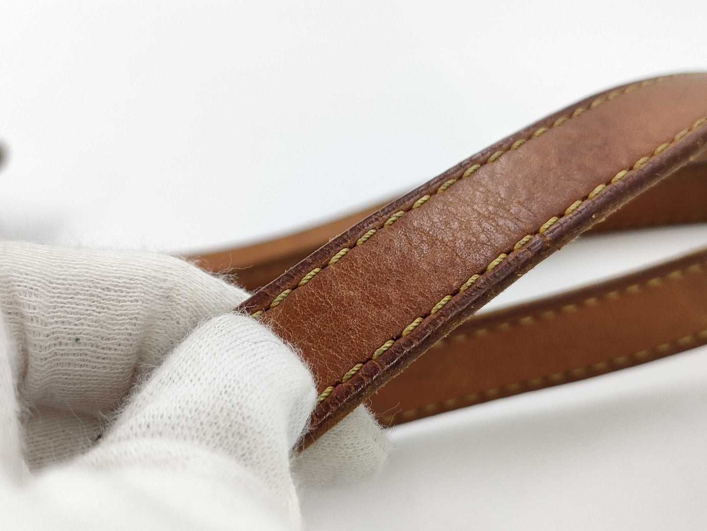 LOUIS VUITTON Batignolles Horizontal Tote Bag