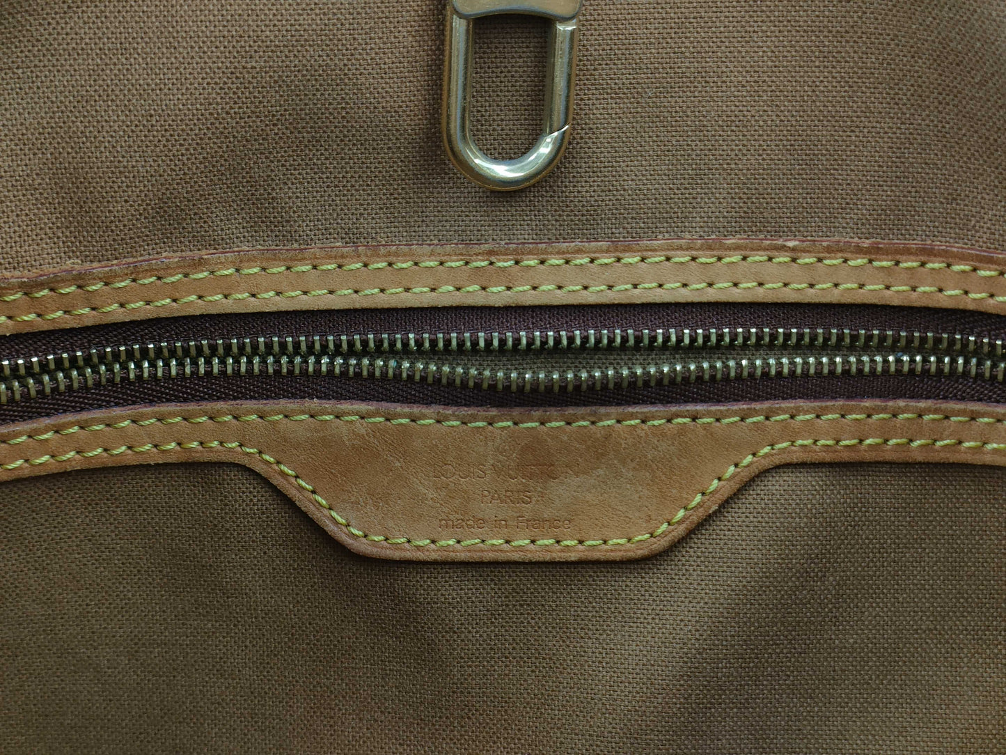 LOUIS VUITTON Batignolles Horizontal Tote Bag