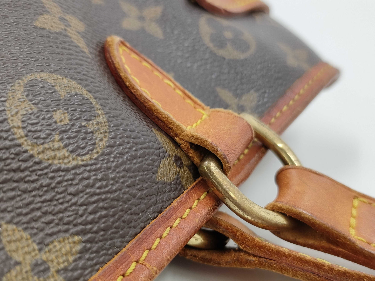 LOUIS VUITTON Batignolles Horizontal Tote Bag
