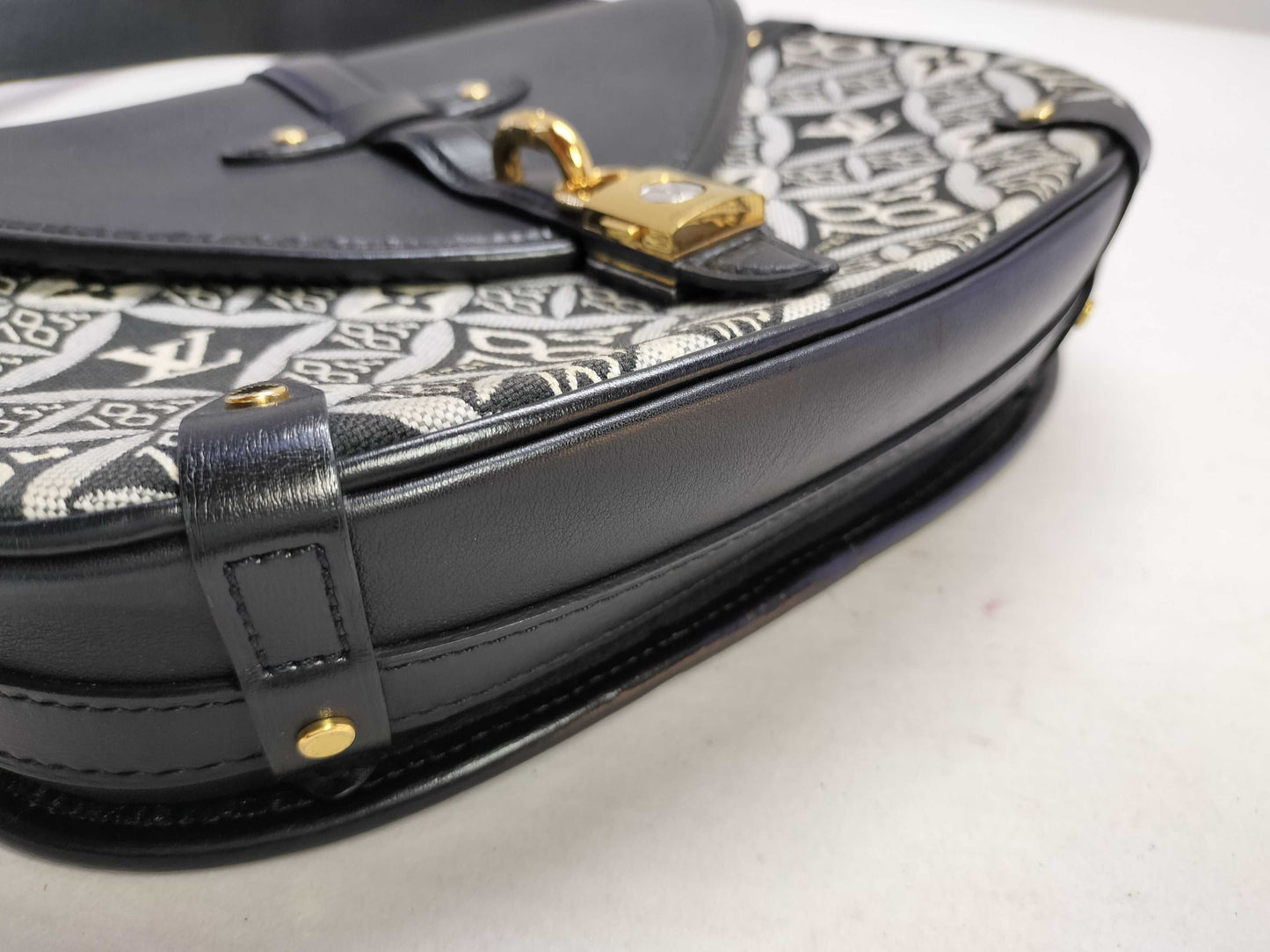 LOUIS VUITTON Louis Vuitton Neo Saumur Shoulder Bag Shoulder Bag