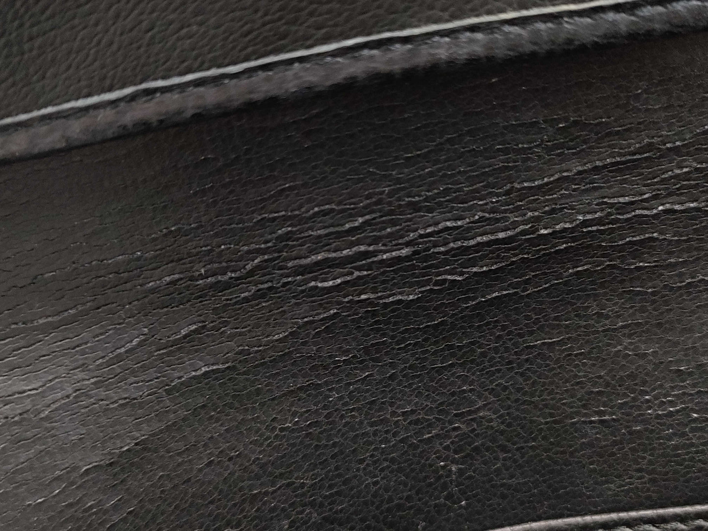 Dior logo plate shoulder bag