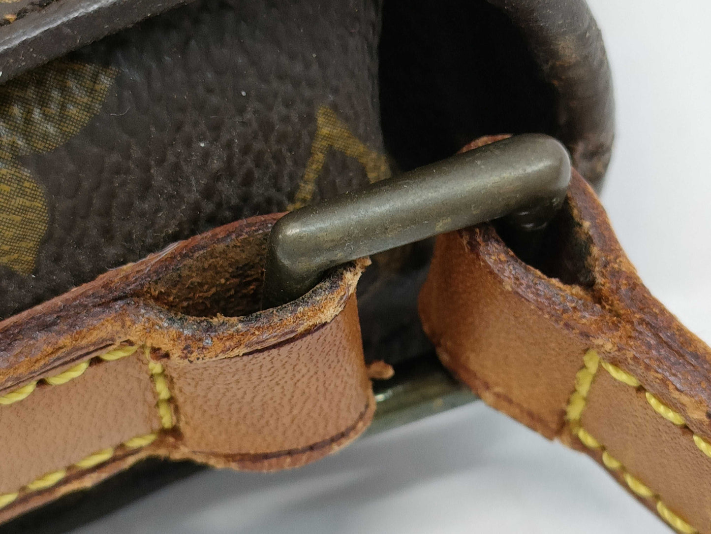 LOUIS VUITTON M51243 Monogram Saint-Cloud MM Shoulder Bag M51243 Shoulder Bag