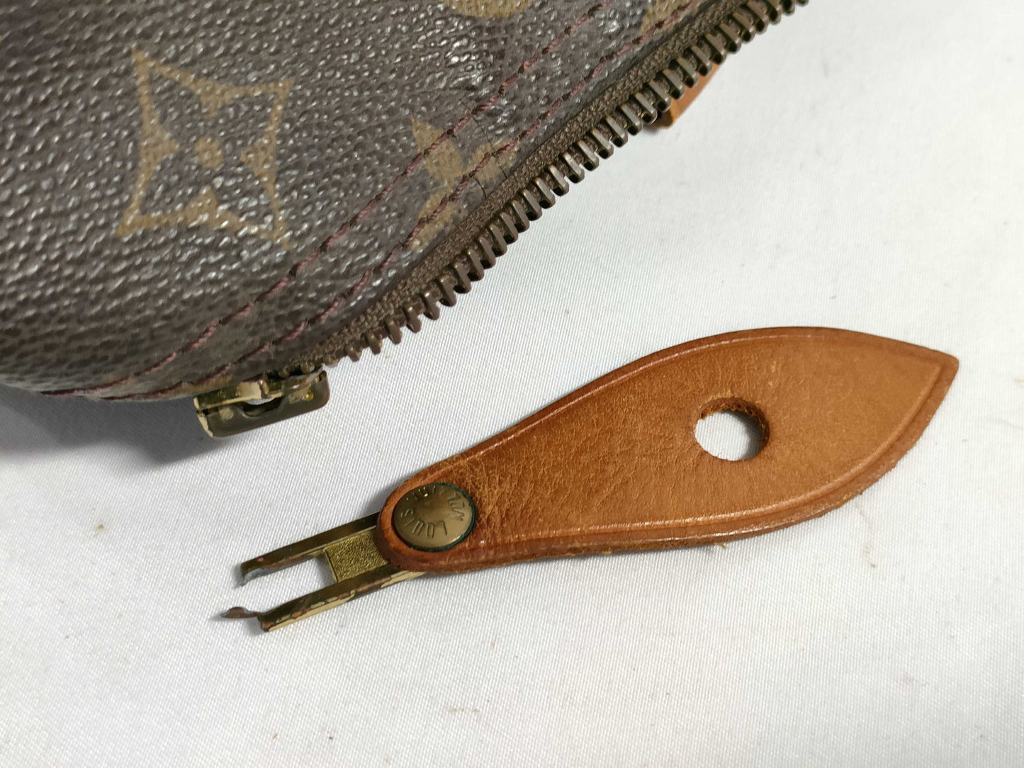LOUIS VUITTON M41526 Monogram Louis Vuitton Monogram Speedy 30 M41526 SP0906 Brown Handbag