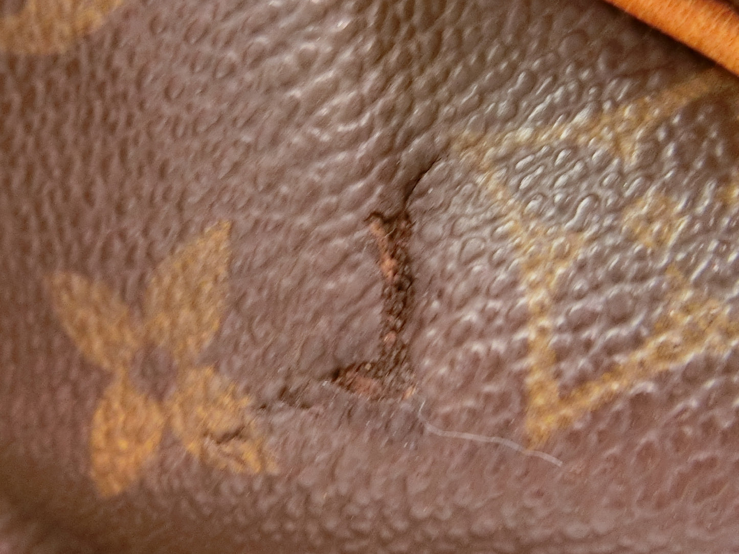 LOUIS VUITTON Monogram Saumur 35 Shoulder Bag