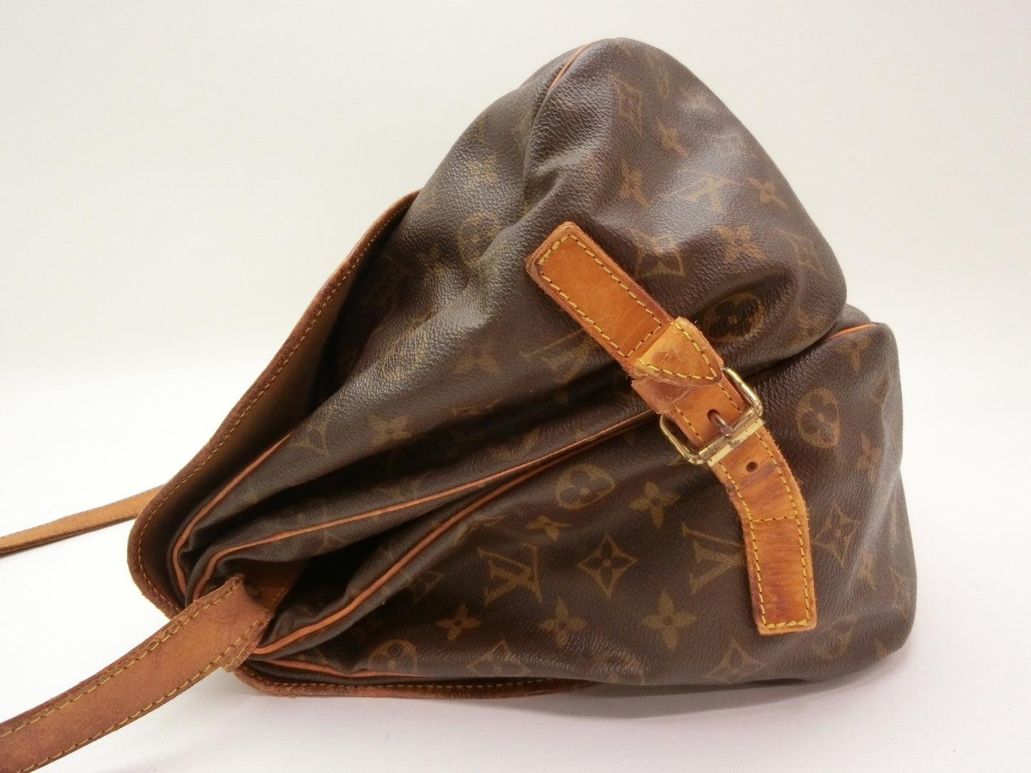 LOUIS VUITTON Monogram Saumur 35 Shoulder Bag