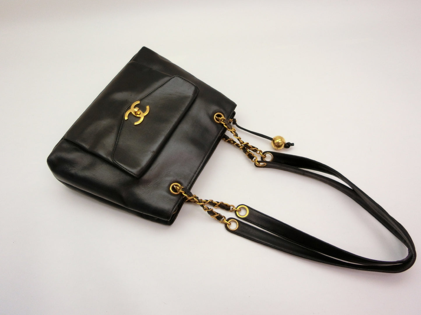 CHANEL Turnlock Leather Shoulder Bag