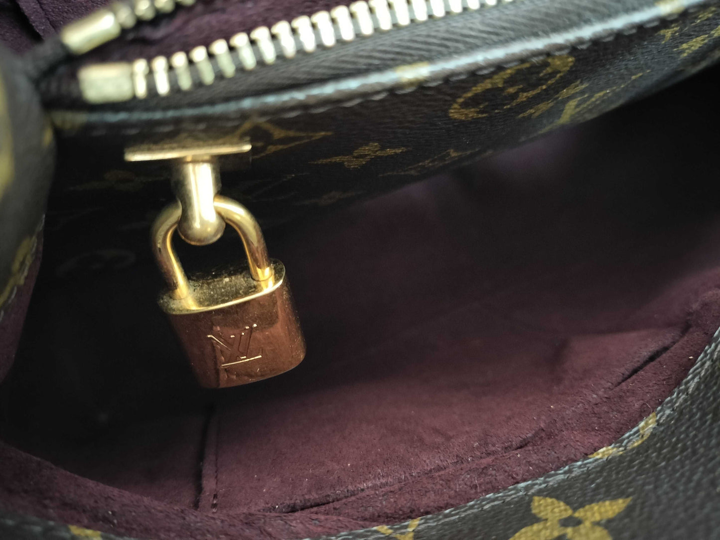 LOUIS VUITTON M41056 Monogram Montaigne MM M41056 Handbag