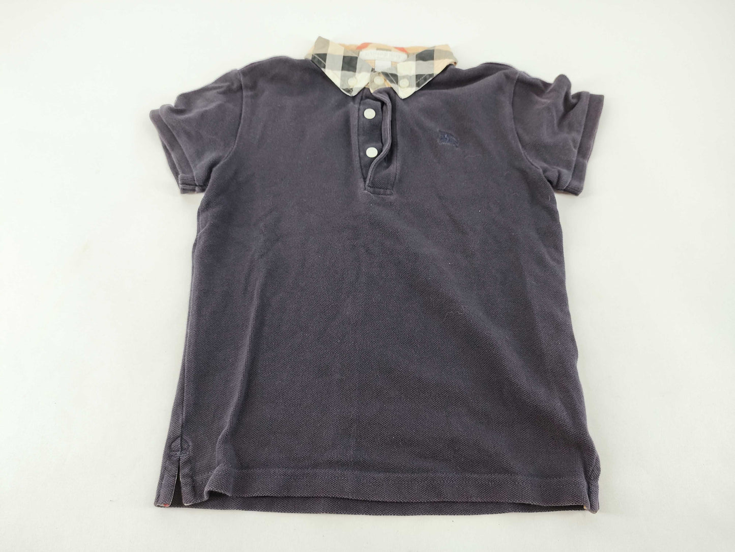 BURBERRY 5 pieces of Burberry clothing and other apparel