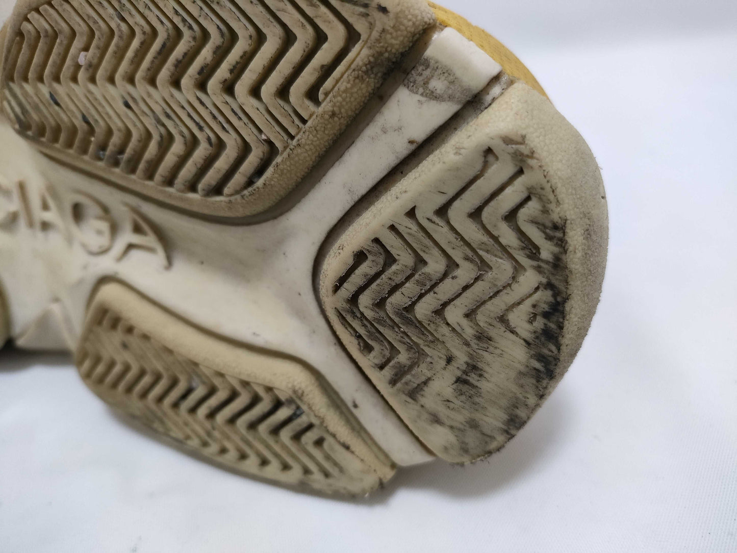 BALENCIAGA BALENCIAGA Triple S Sneakers