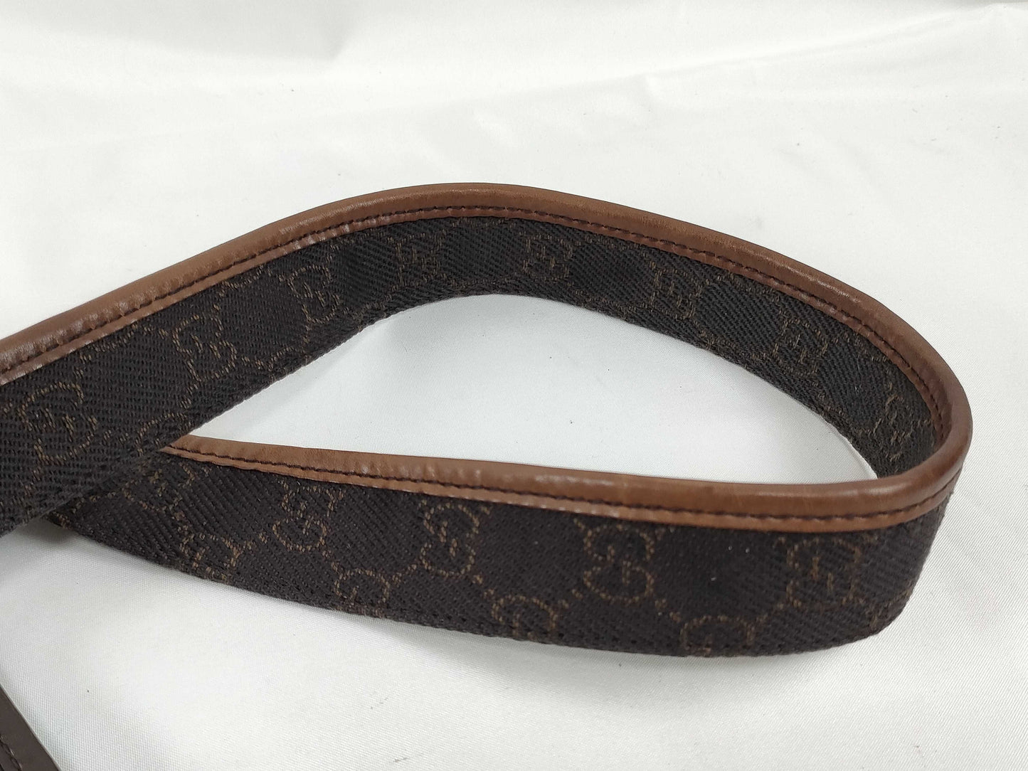 GUCCI GG Canvas Shoulder Bag