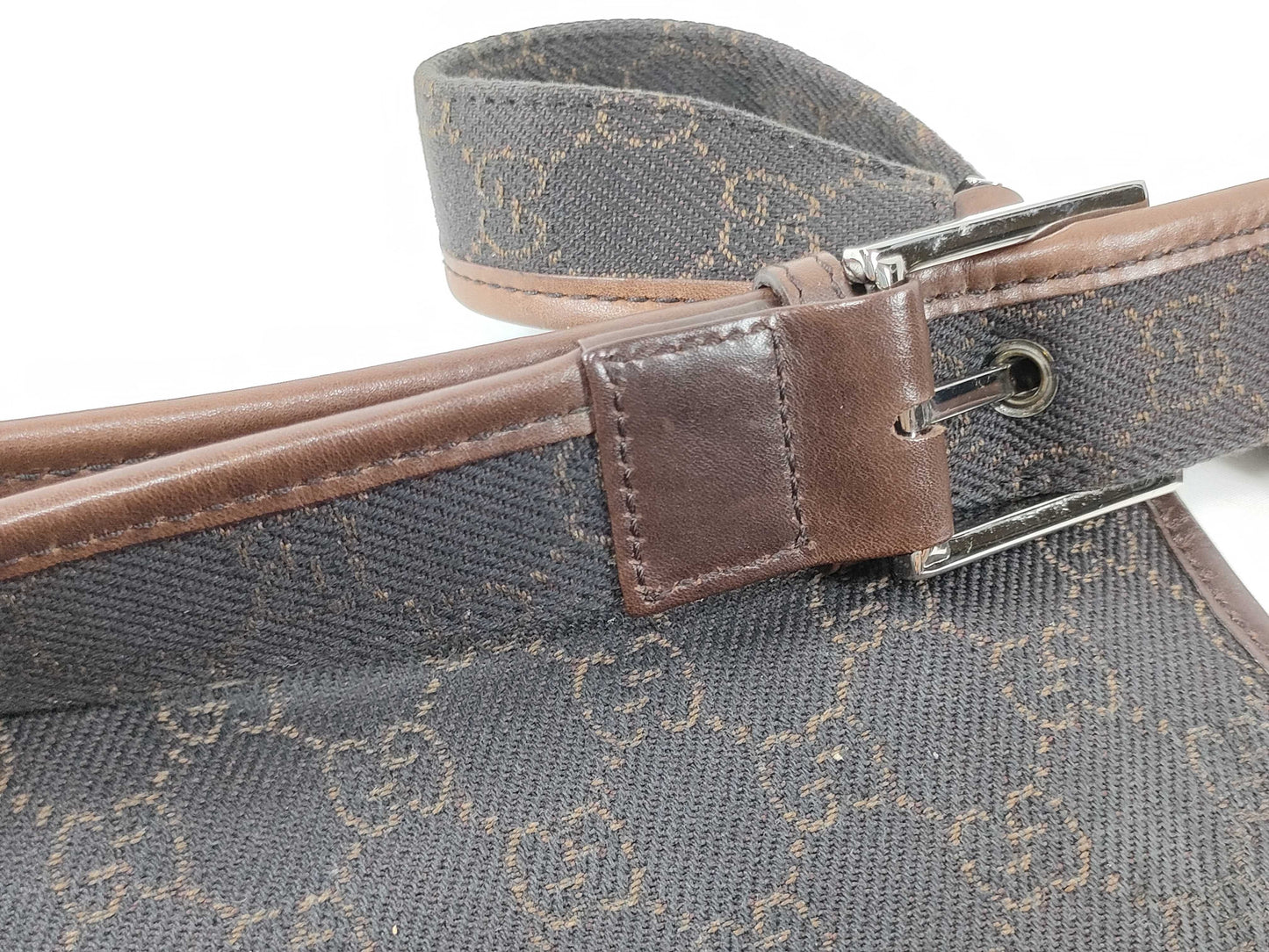 GUCCI GG Canvas Shoulder Bag