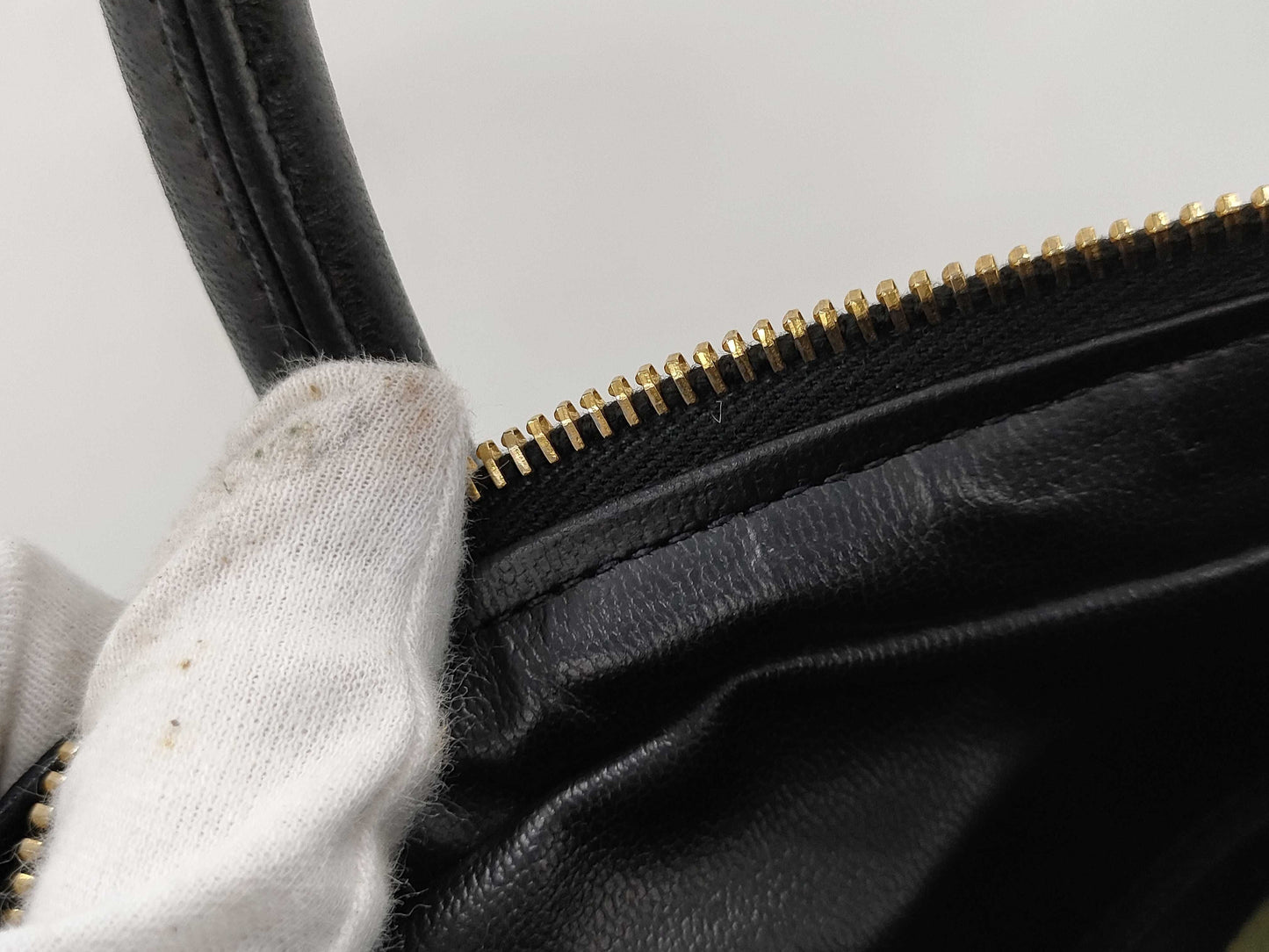 CHANEL CHANEL V Stitch Handbag