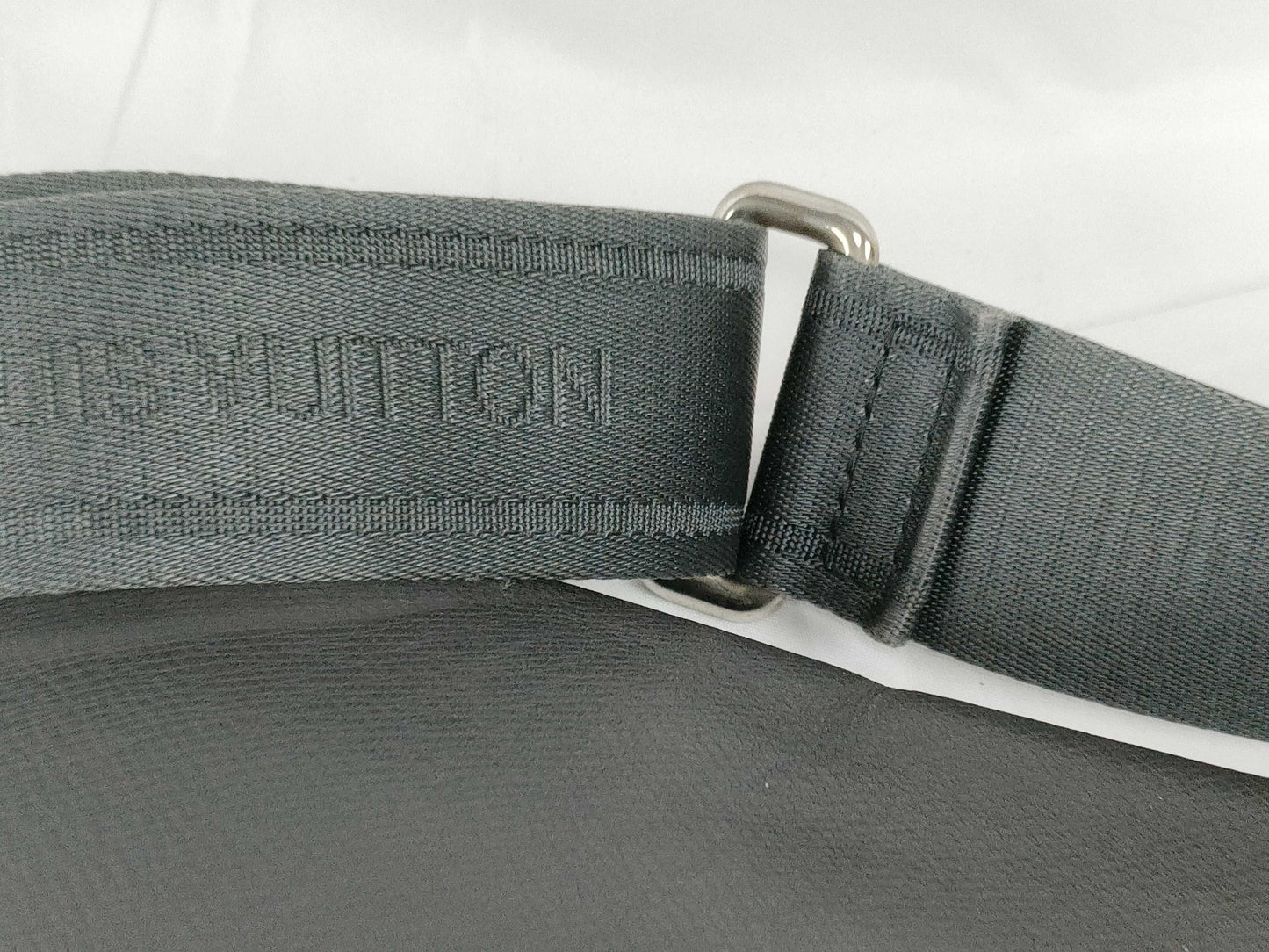 LOUIS VUITTON M 32627 Taiga LV Shoulder Bag