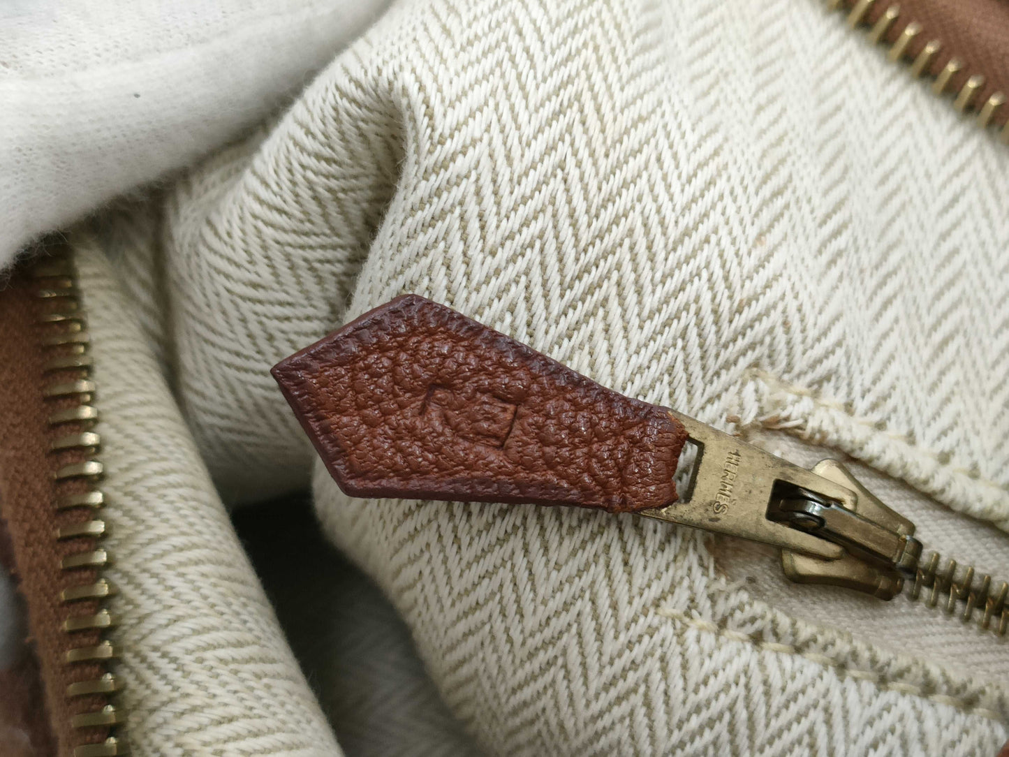 HERMES Gao Gold Chevre Leather Brown □E 2001 Shoulder Bag Tote Bag