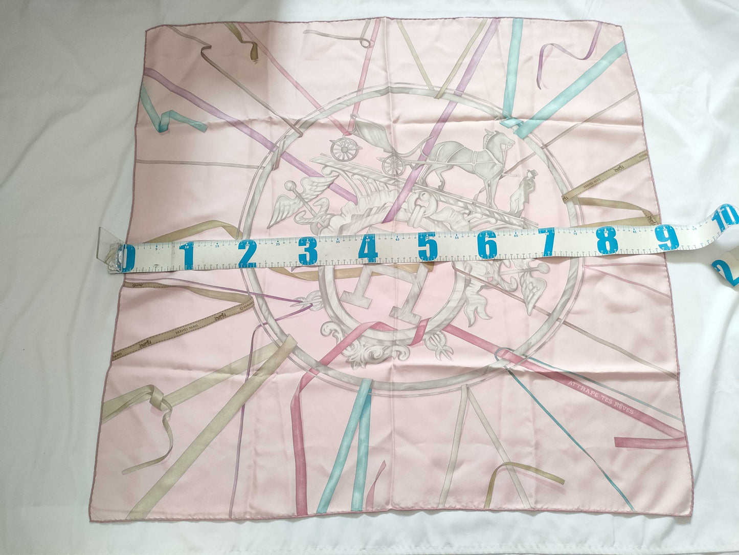 HERMES Carré 90 ATTRAPE TES REVES Catch Your Dream Pink Silk Other Accessories