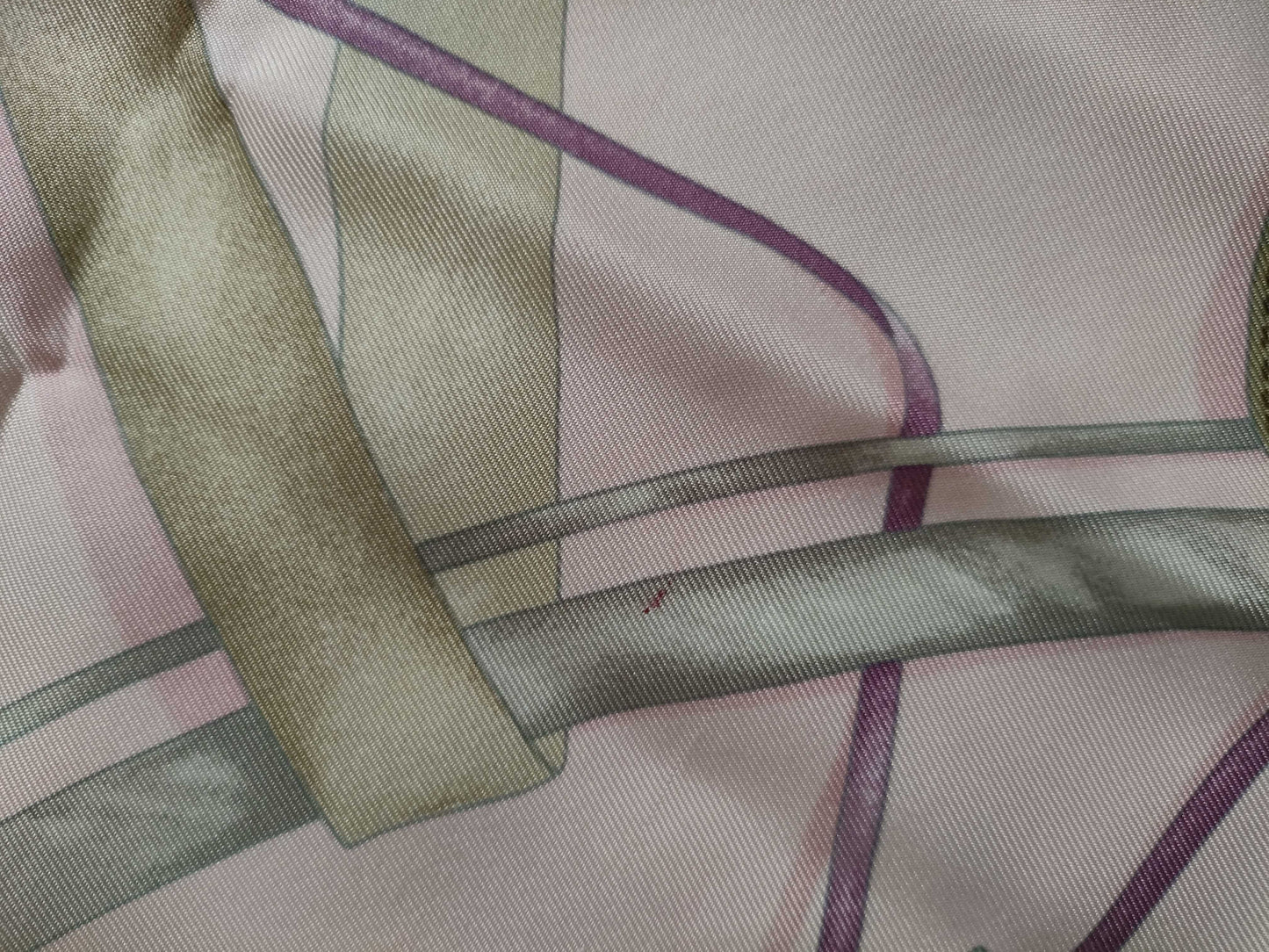 HERMES Carré 90 ATTRAPE TES REVES Catch Your Dream Pink Silk Other Accessories