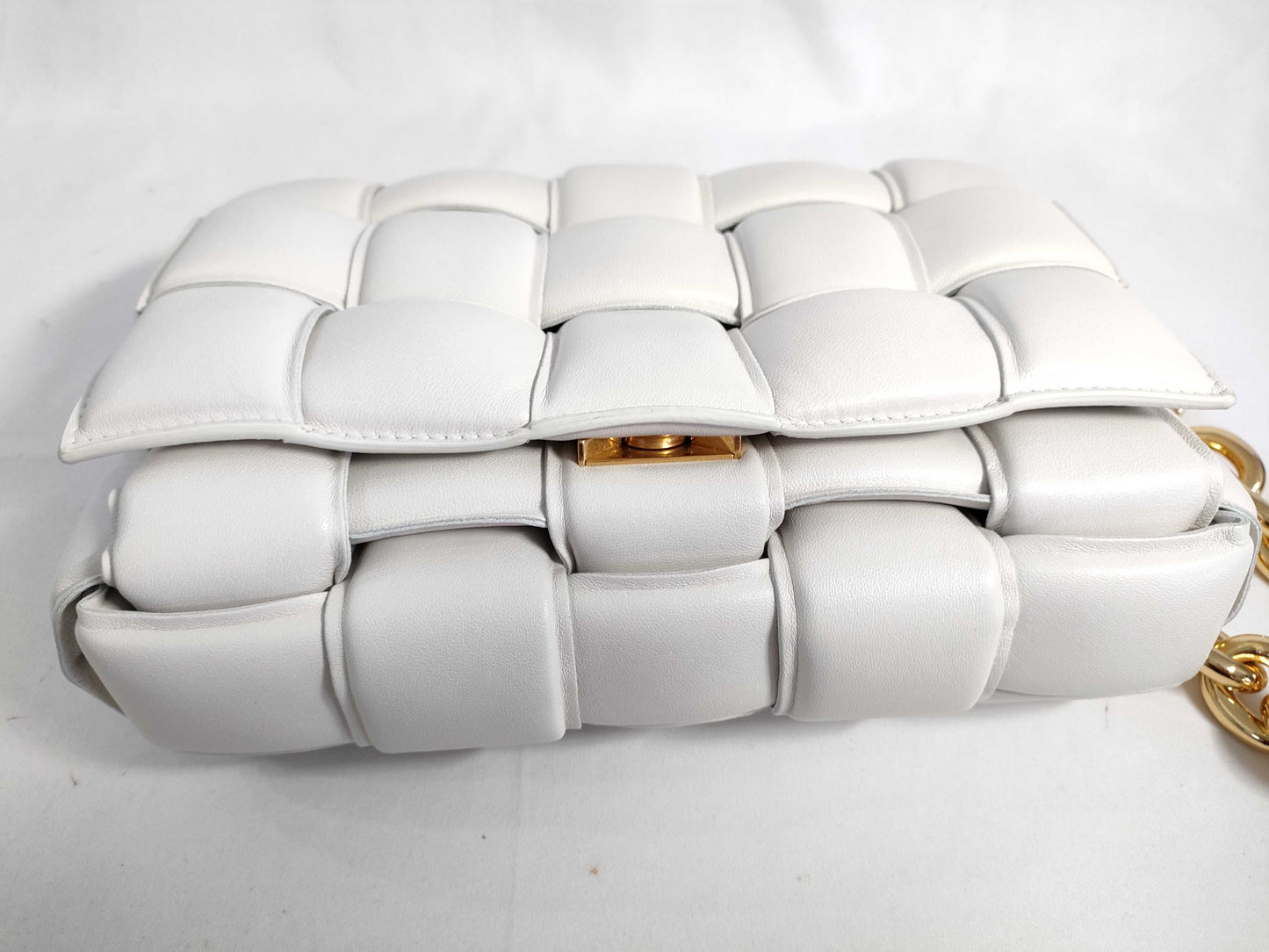 BOTTEGA VENETA Intrecciato Bottega Veneta Maxi Intrecciato 2-Way Shoulder Bag