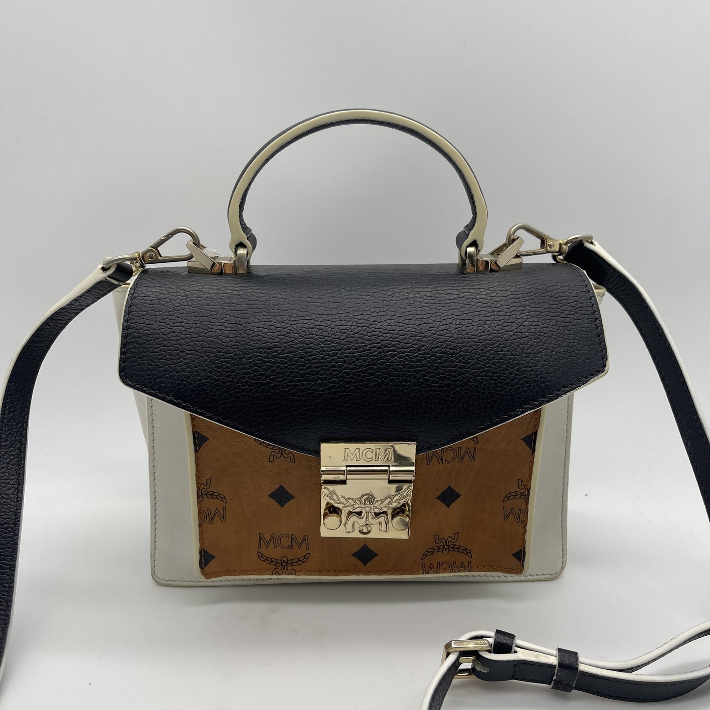 MCM 2-way shoulder bag/handbag