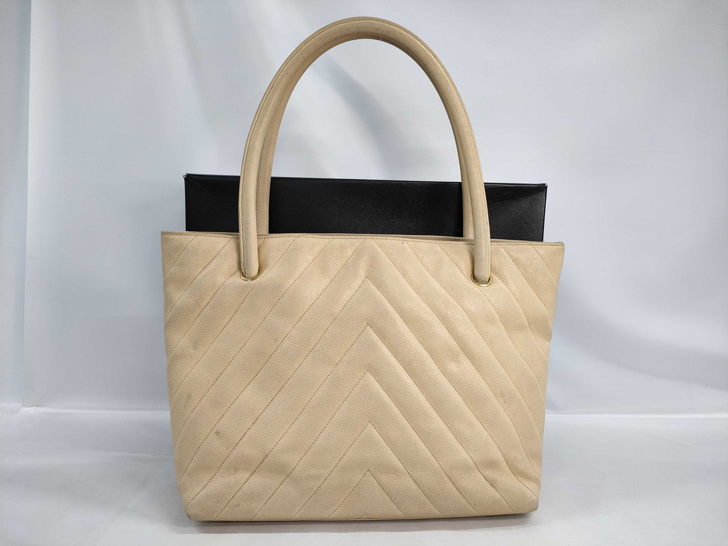 CHANEL Caviar Skin Chanel Hand Tote Bag