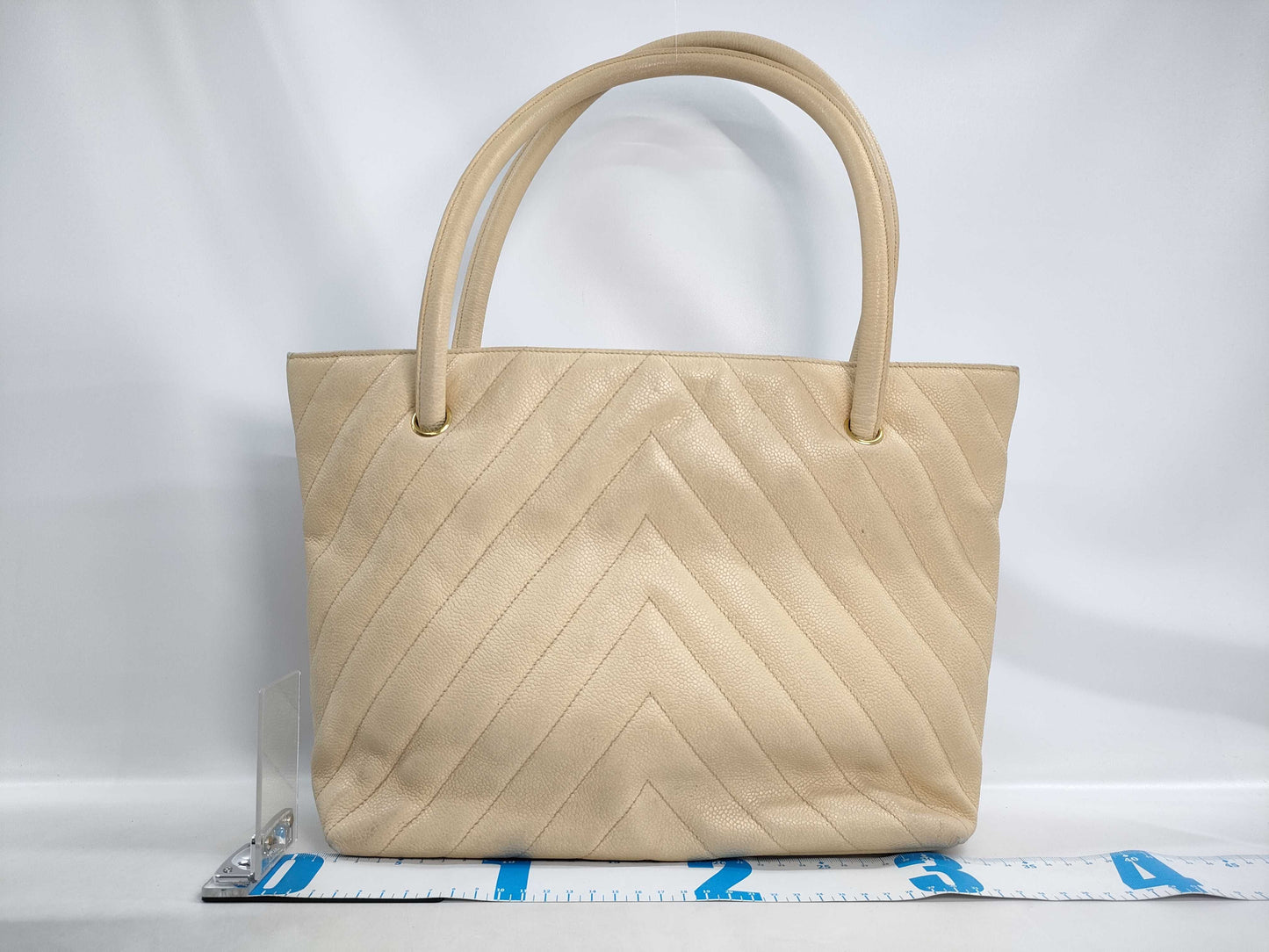 CHANEL Caviar Skin Chanel Hand Tote Bag