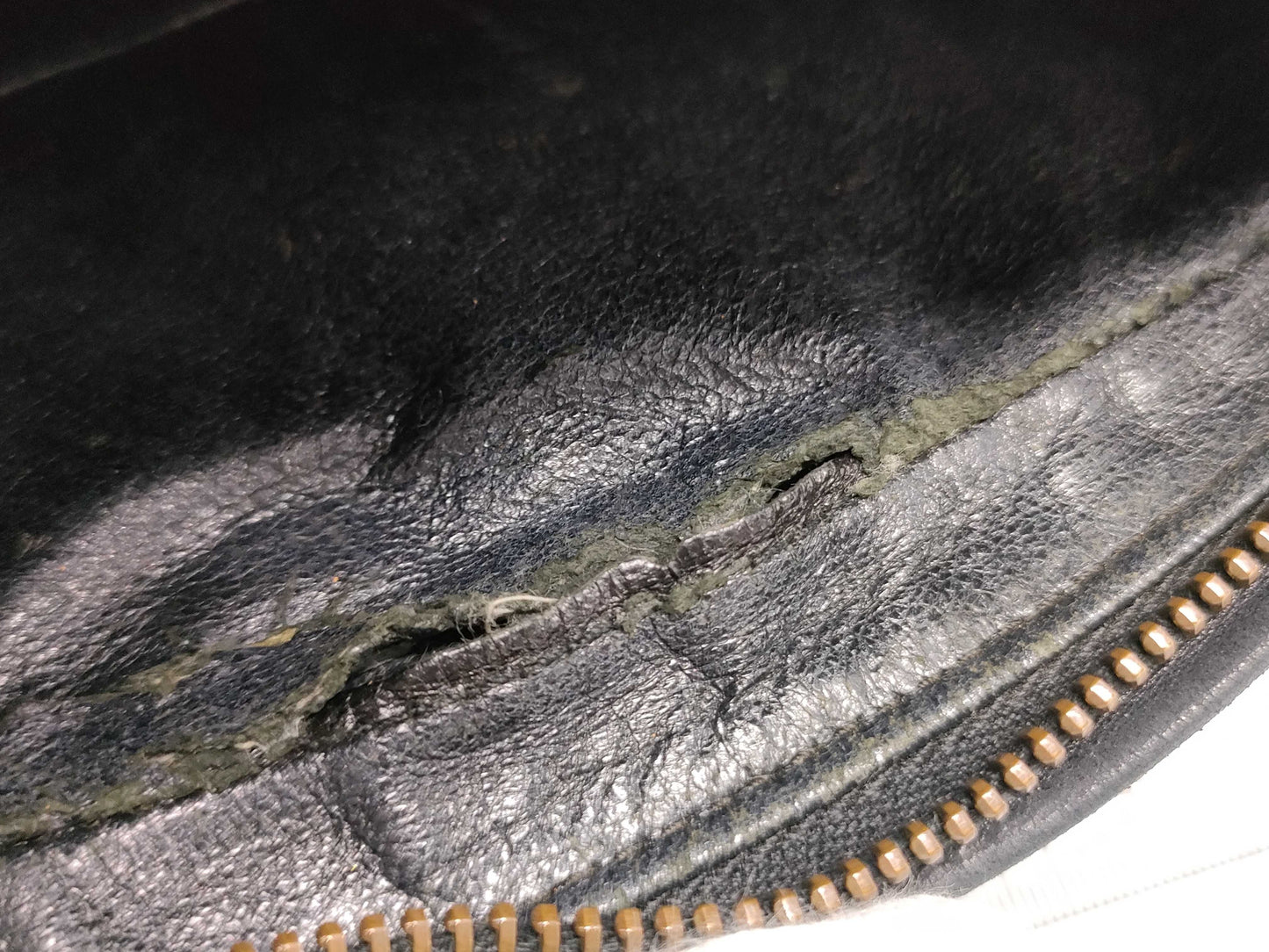CHANEL CHANEL Coco Mark CC Patent Leather Shoulder Bag