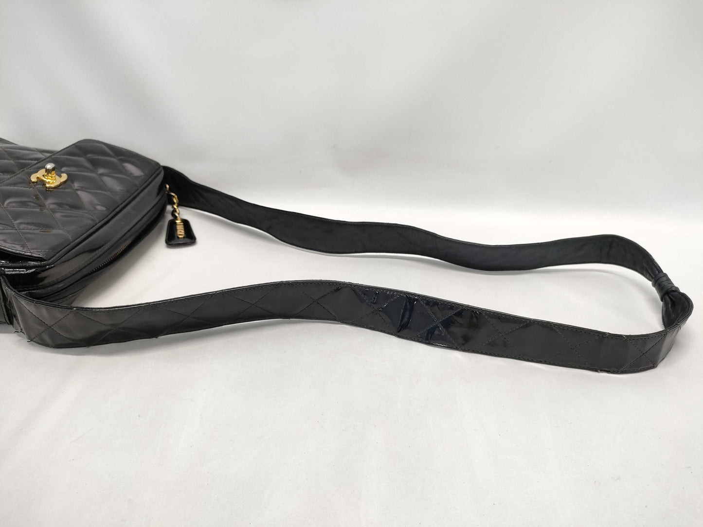CHANEL CHANEL Coco Mark CC Patent Leather Shoulder Bag