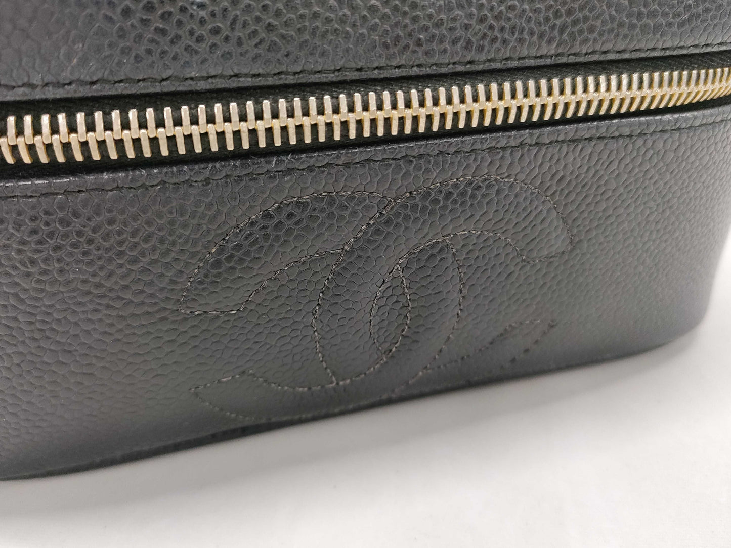 CHANEL Caviar Skin CC Coco Mark Vanity Bag