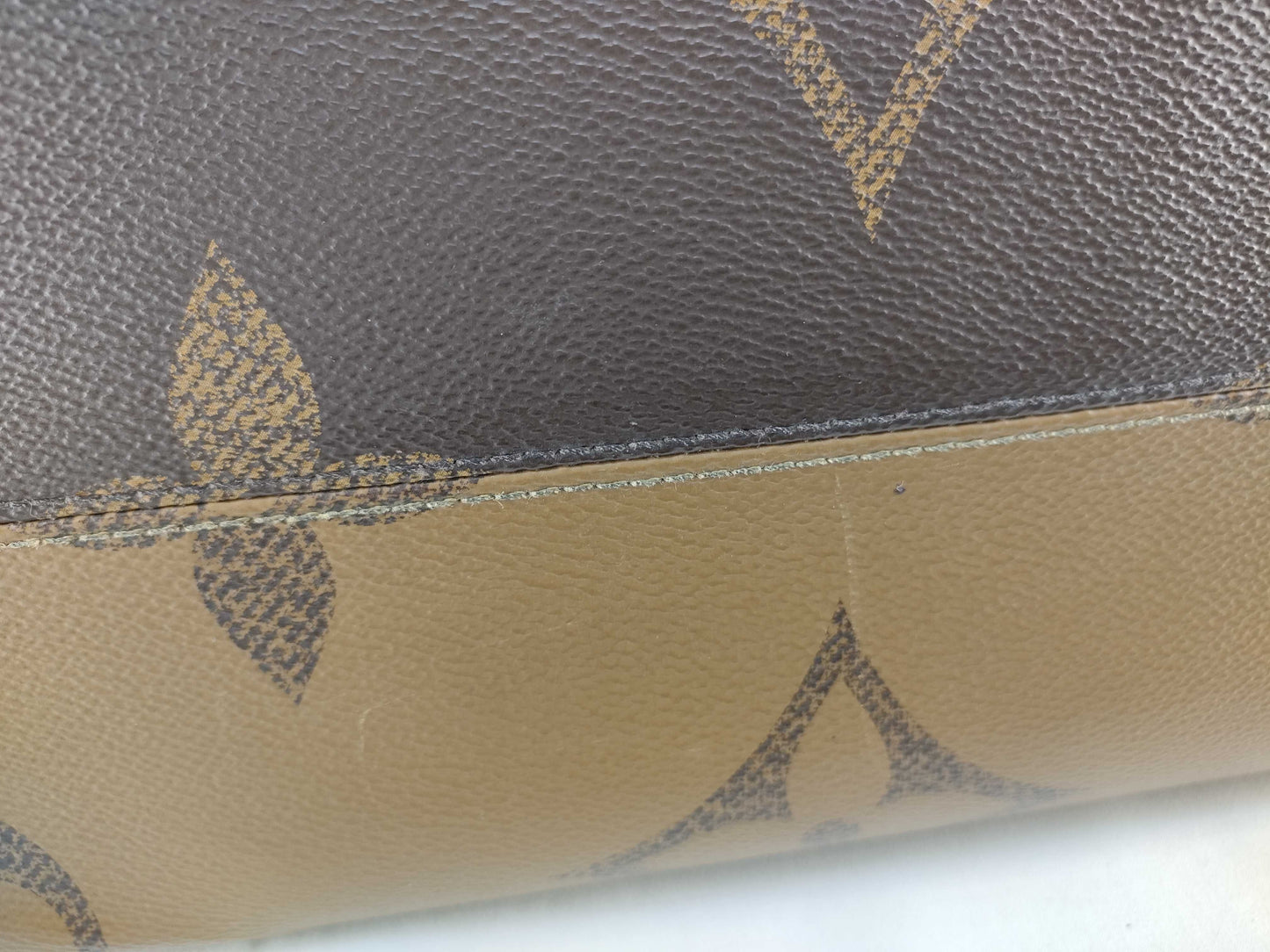 LOUIS VUITTON M45321 Monogram Giant Monogram Reverse On-the-Go MM M45321 RFID Enabled Handbag