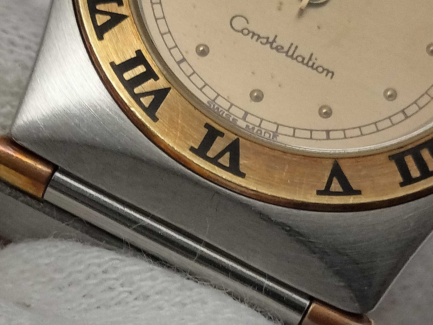 OMEGA Constellation QZ Gold Dial Women's Watch, Not Working/No Operational Guarantee