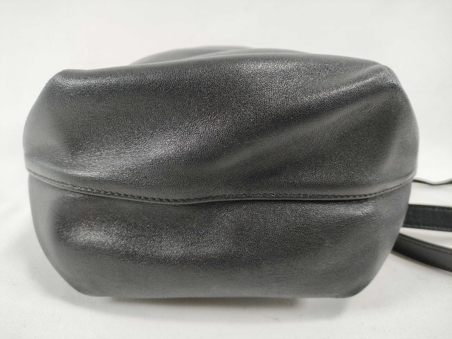 SAINT LAURENT 583328 Drawstring Shoulder Bag in Black Leather