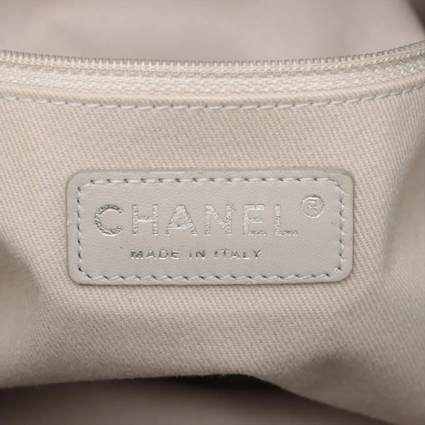 CHANEL Matelasse Leather 2-Way Handbag with Sticker and Card, 16th Series, Shoulder Bag