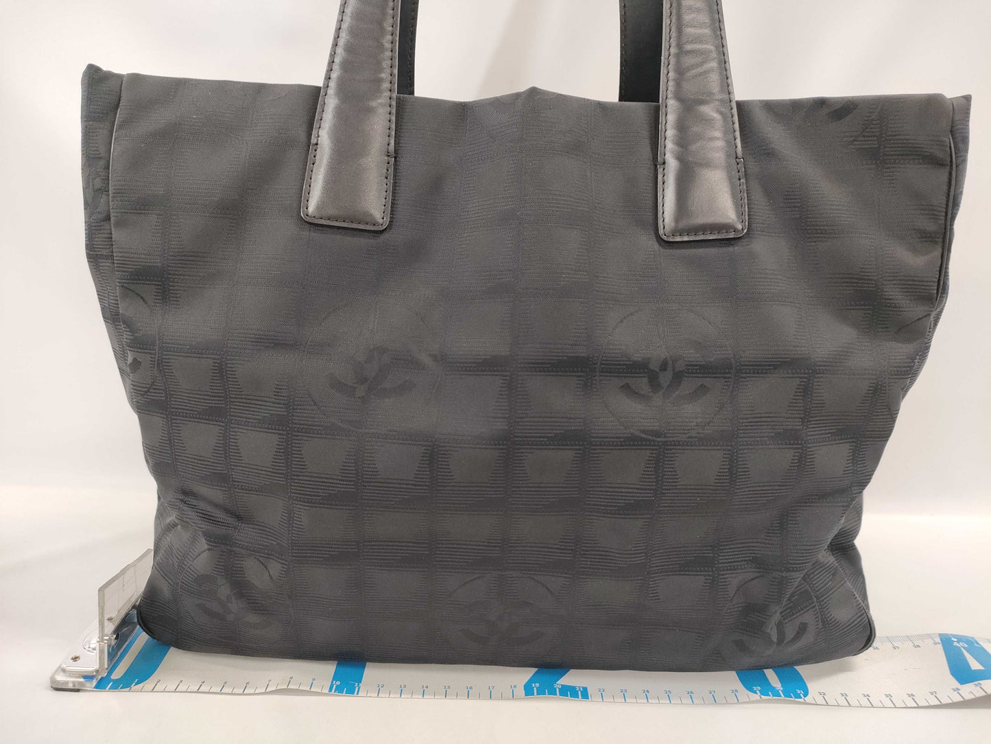 CHANEL New Travel Line Tote MM Tote Bag