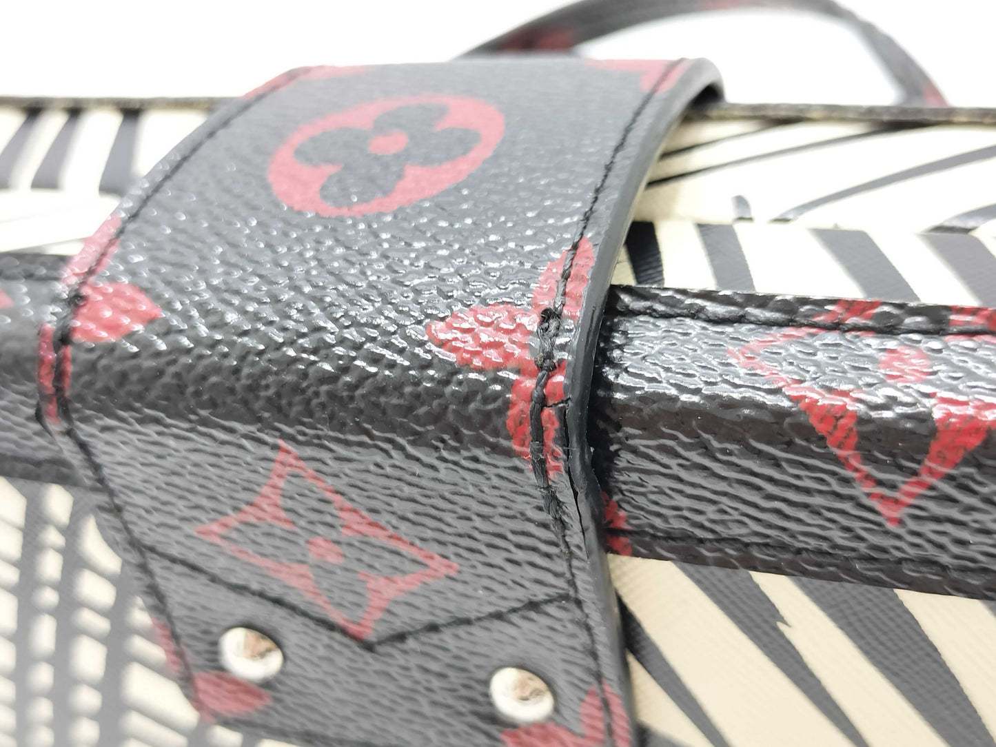 LOUIS VUITTON Petite Malle 2016 Cruise Nicolas Ghesquière Pouch