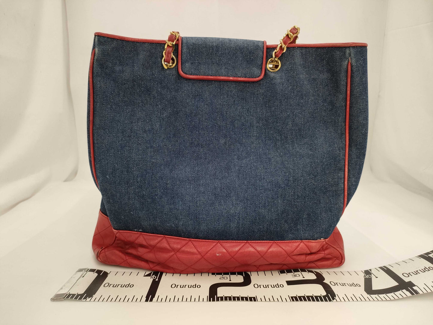 CHANEL Matelasse Denim x Lamb Shoulder Bag with Circle Coco Charm