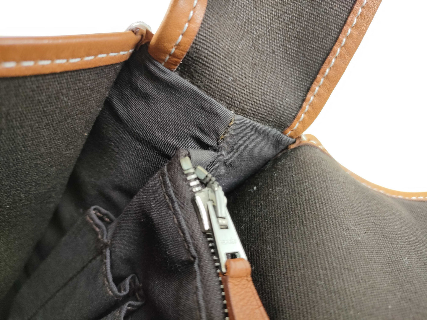 HERMES Buenaventura PM Toile Officier Business Bag