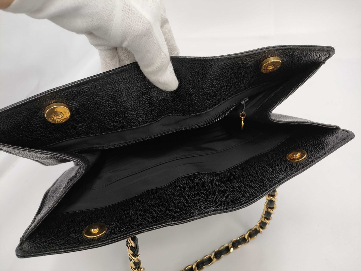 CHANEL Caviar Chain Tote Bag