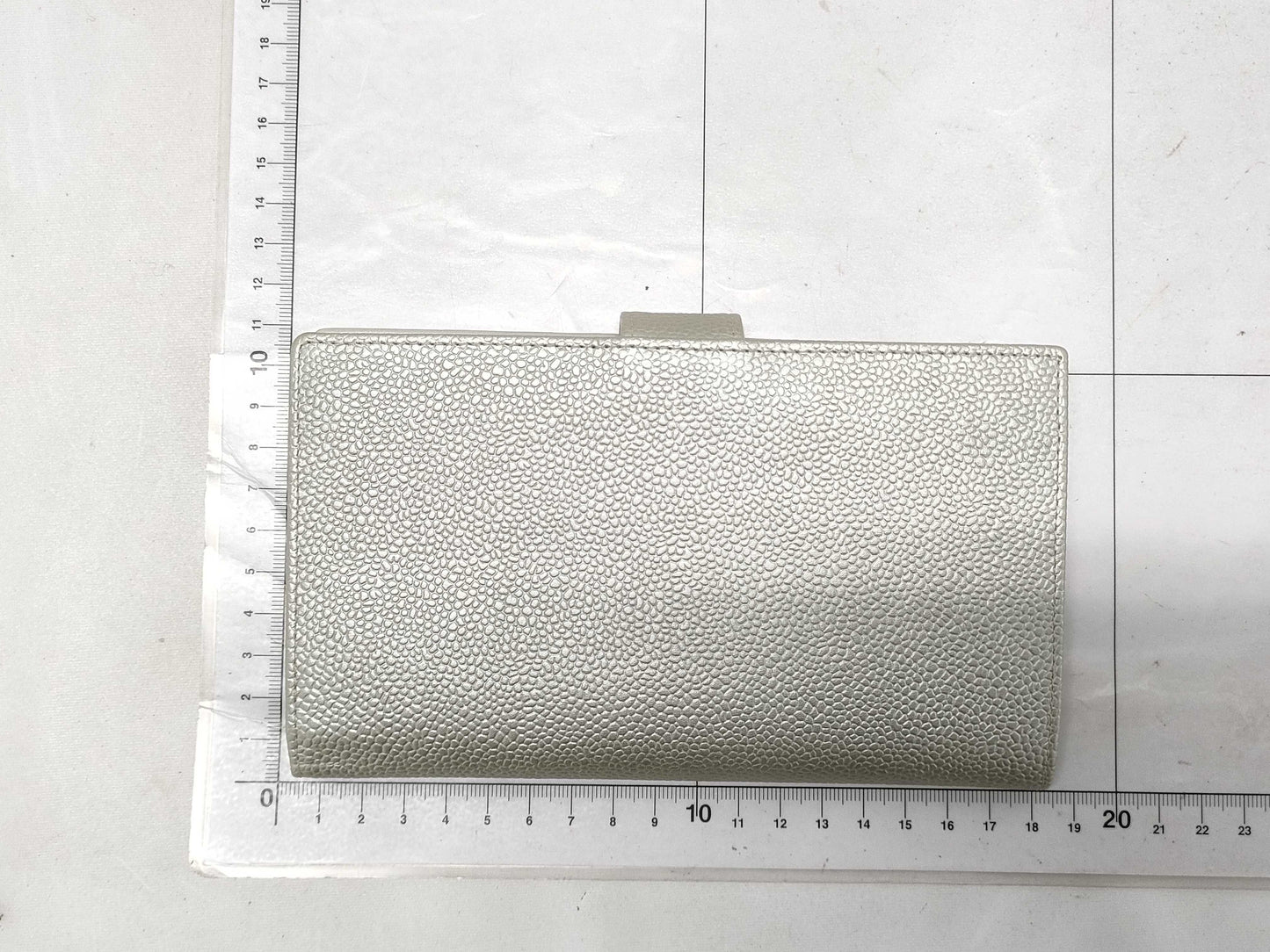 CHANEL Caviar Skin Caviar Coco Mark Wallet