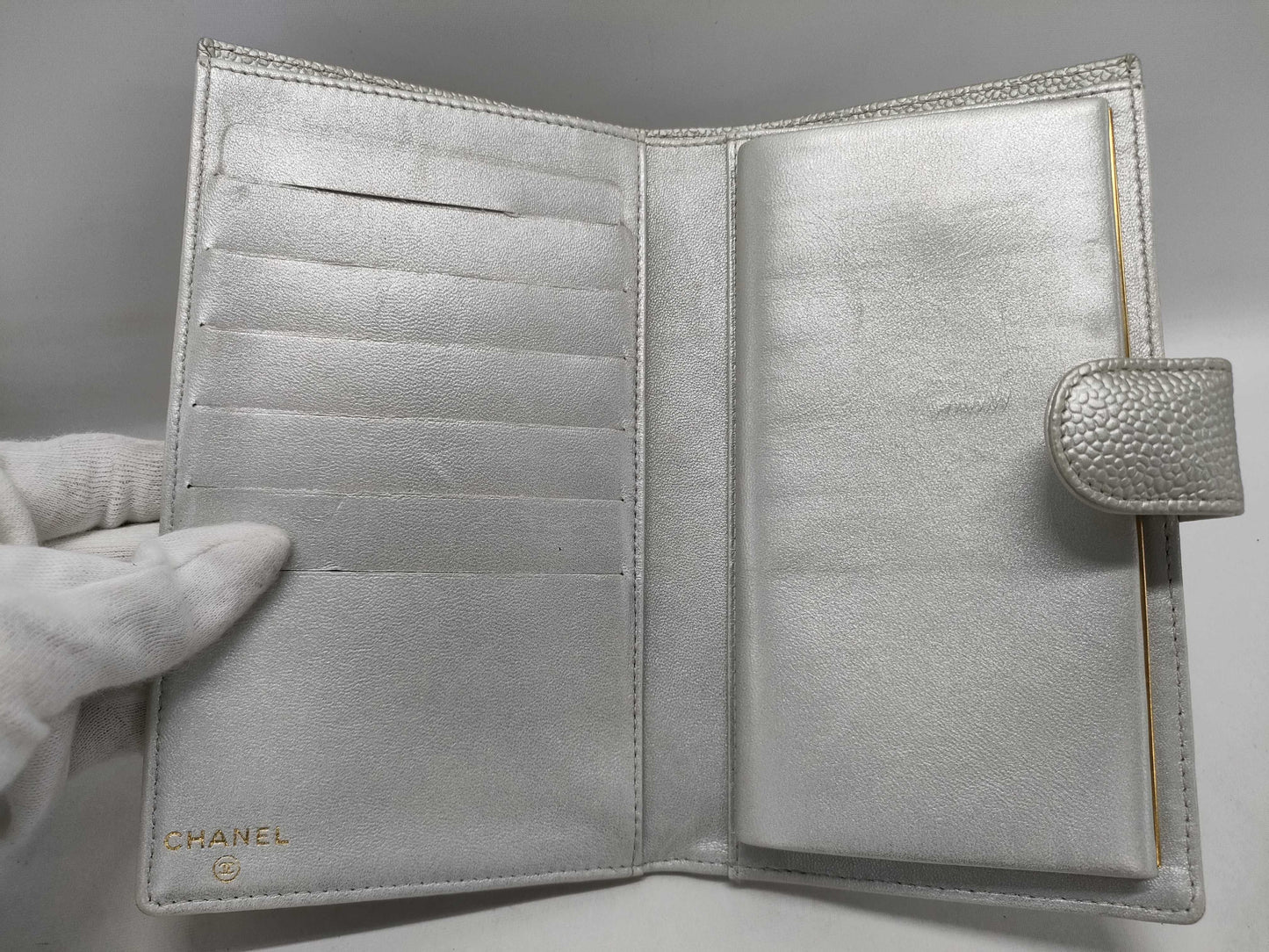 CHANEL Caviar Skin Caviar Coco Mark Wallet
