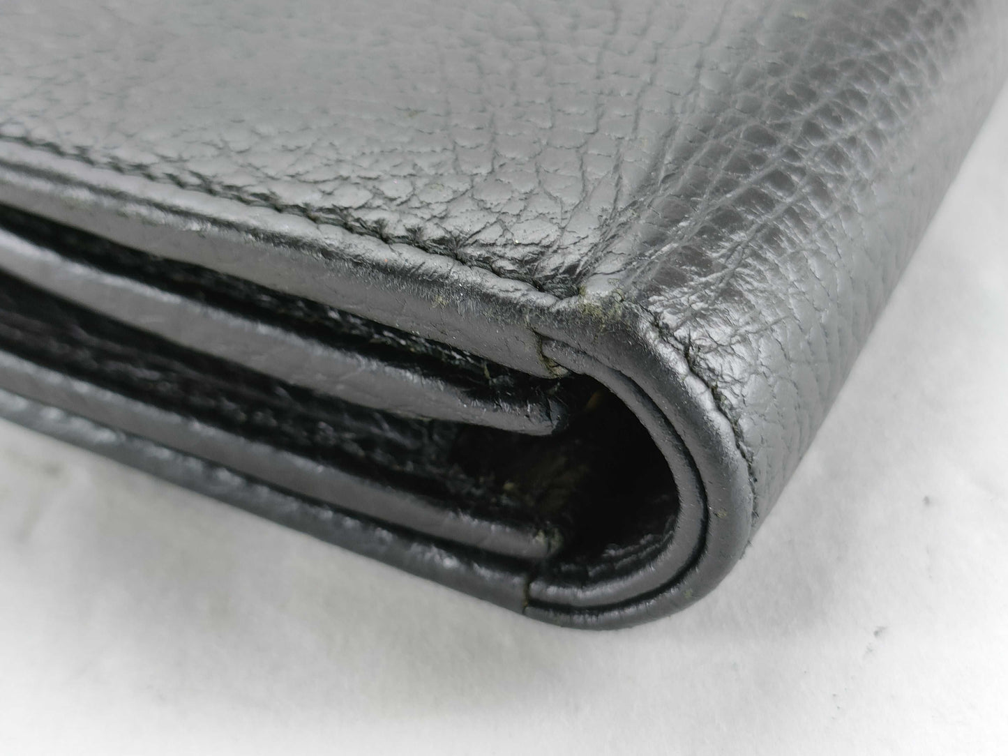 GUCCI GG Marmont Leather Tri-Fold Compact Wallet