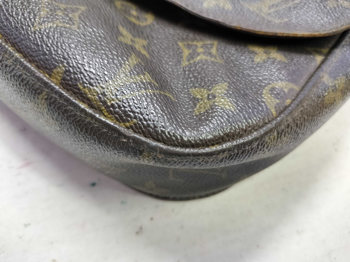 LOUIS VUITTON Monogram Saint-Cloud 884VI Shoulder Bag